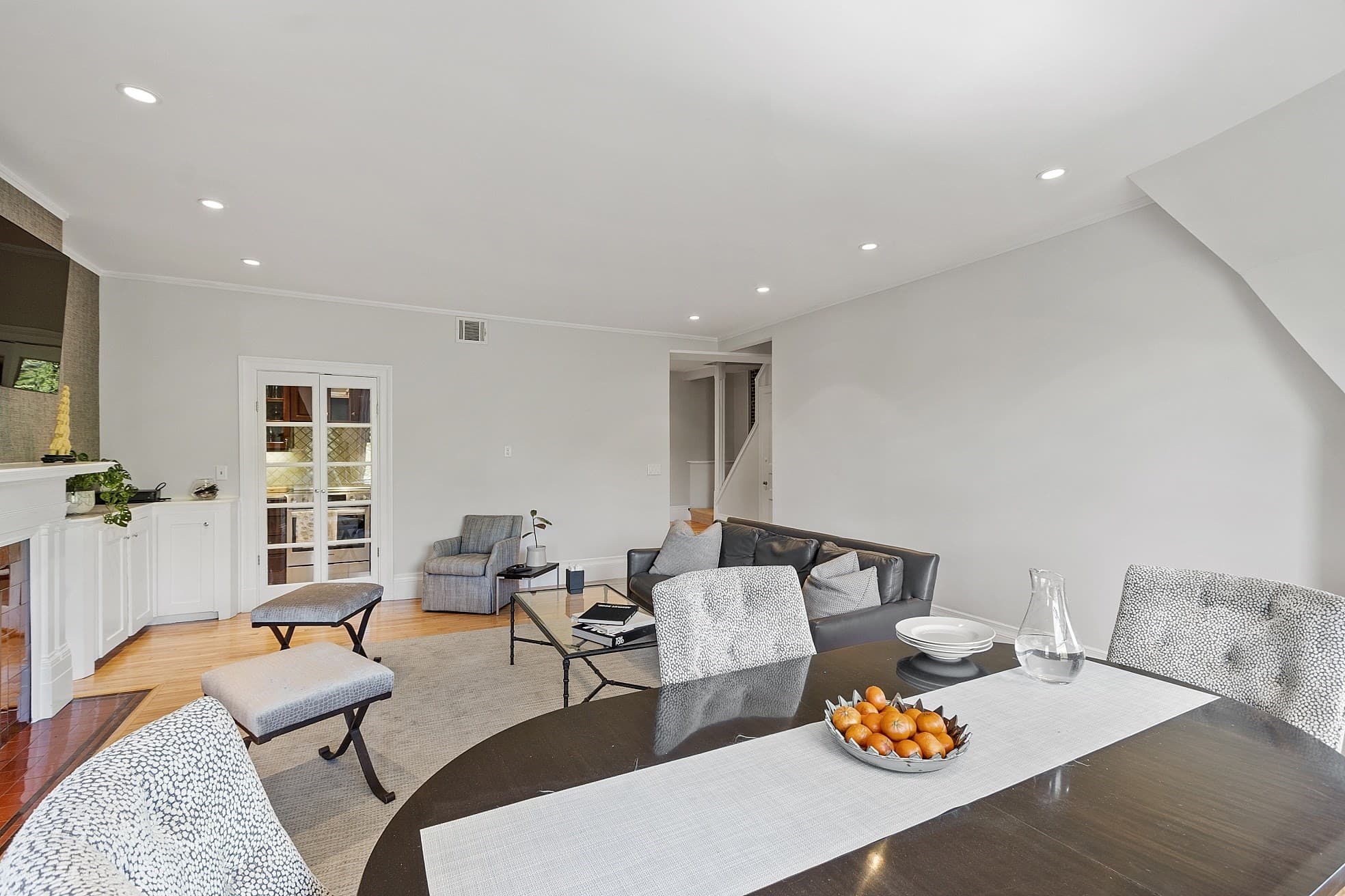 Condominium at 178 Commonwealth # 7, Boston MA 02116, photo 5 of 36