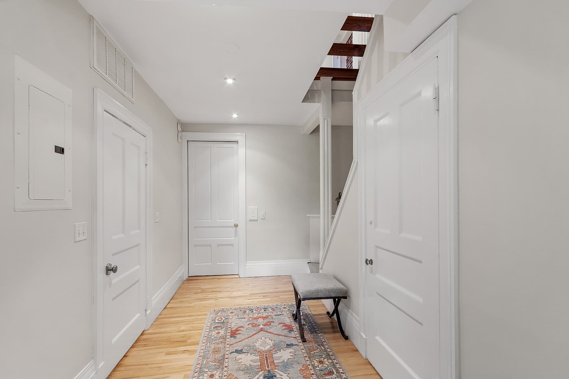 Condominium at 178 Commonwealth # 7, Boston MA 02116, photo 11 of 36