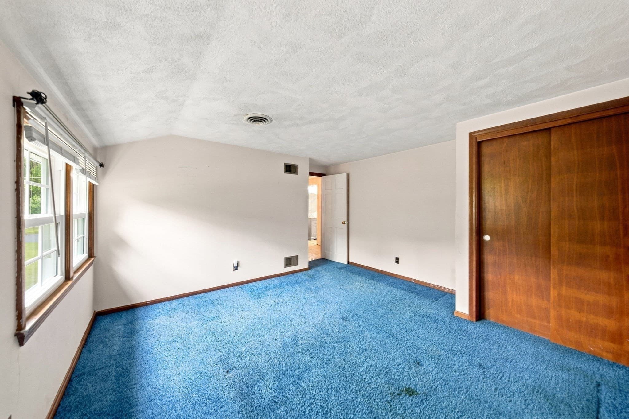 Single Family Residence at 299 Old Westford Road, Chelmsford MA 01863, Chelmsford, photo 27 of 37