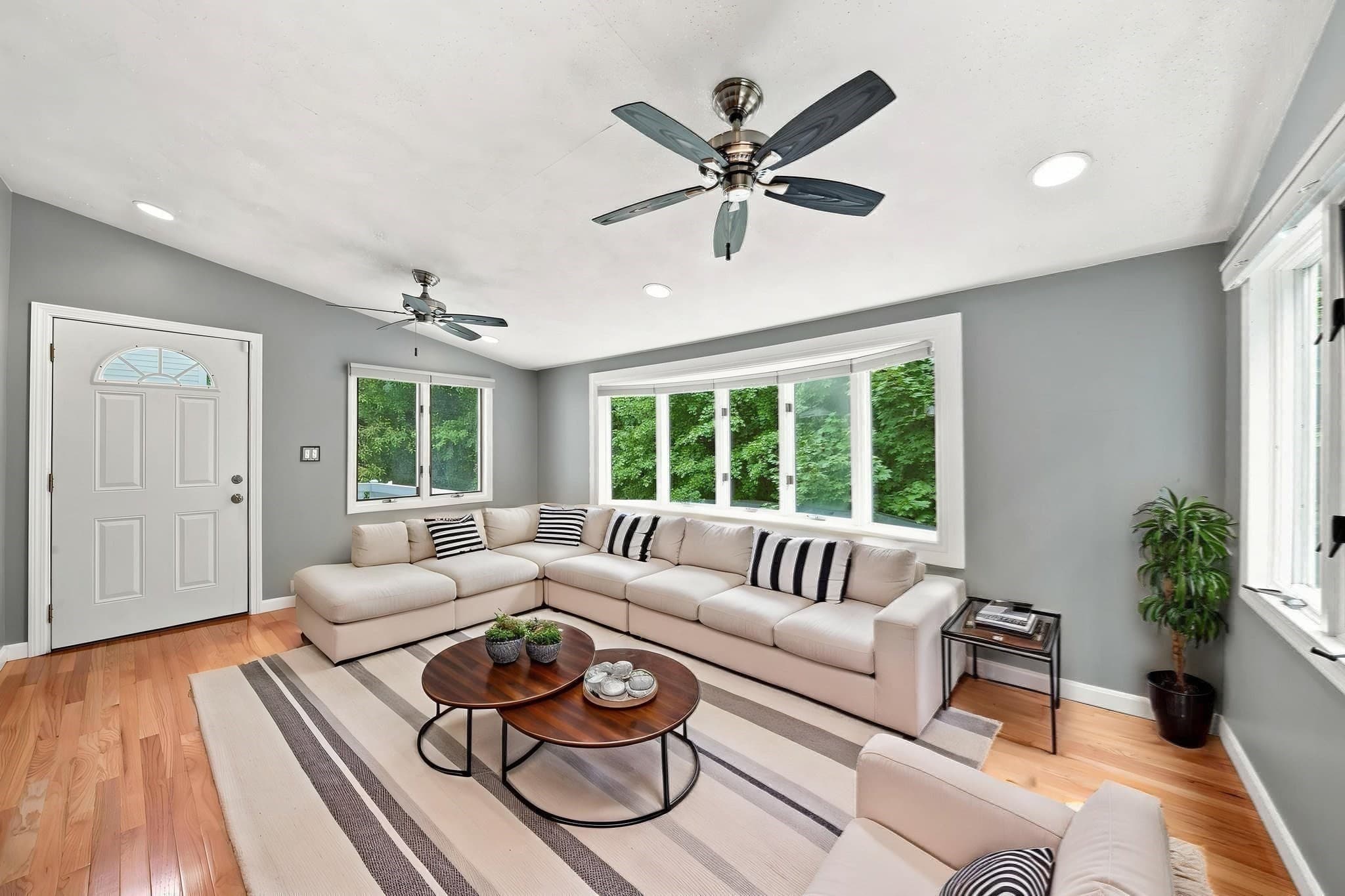Single Family Residence at 299 Old Westford Road, Chelmsford MA 01863, Chelmsford, photo 13 of 37