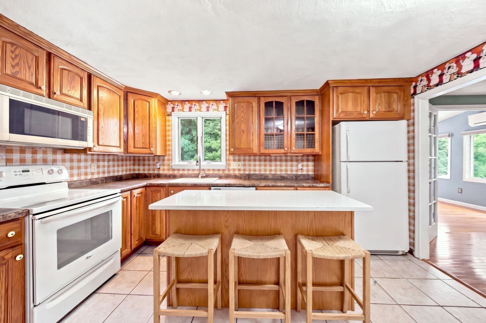 Single Family Residence at 299 Old Westford Road, Chelmsford MA 01863, Chelmsford, photo 11 of 37