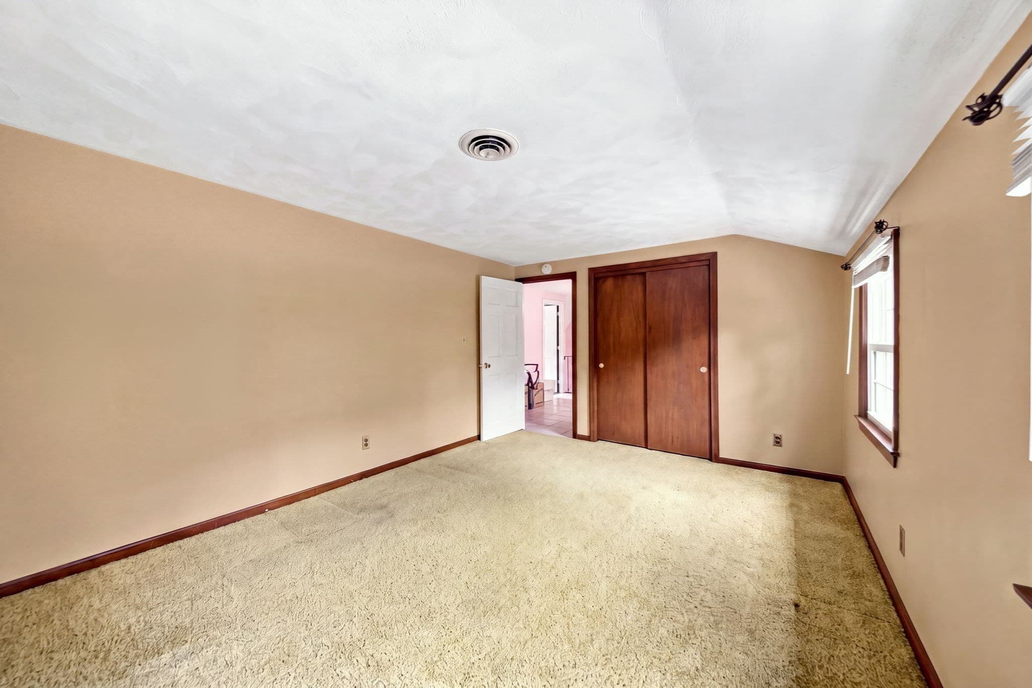 Single Family Residence at 299 Old Westford Road, Chelmsford MA 01863, Chelmsford, photo 21 of 37