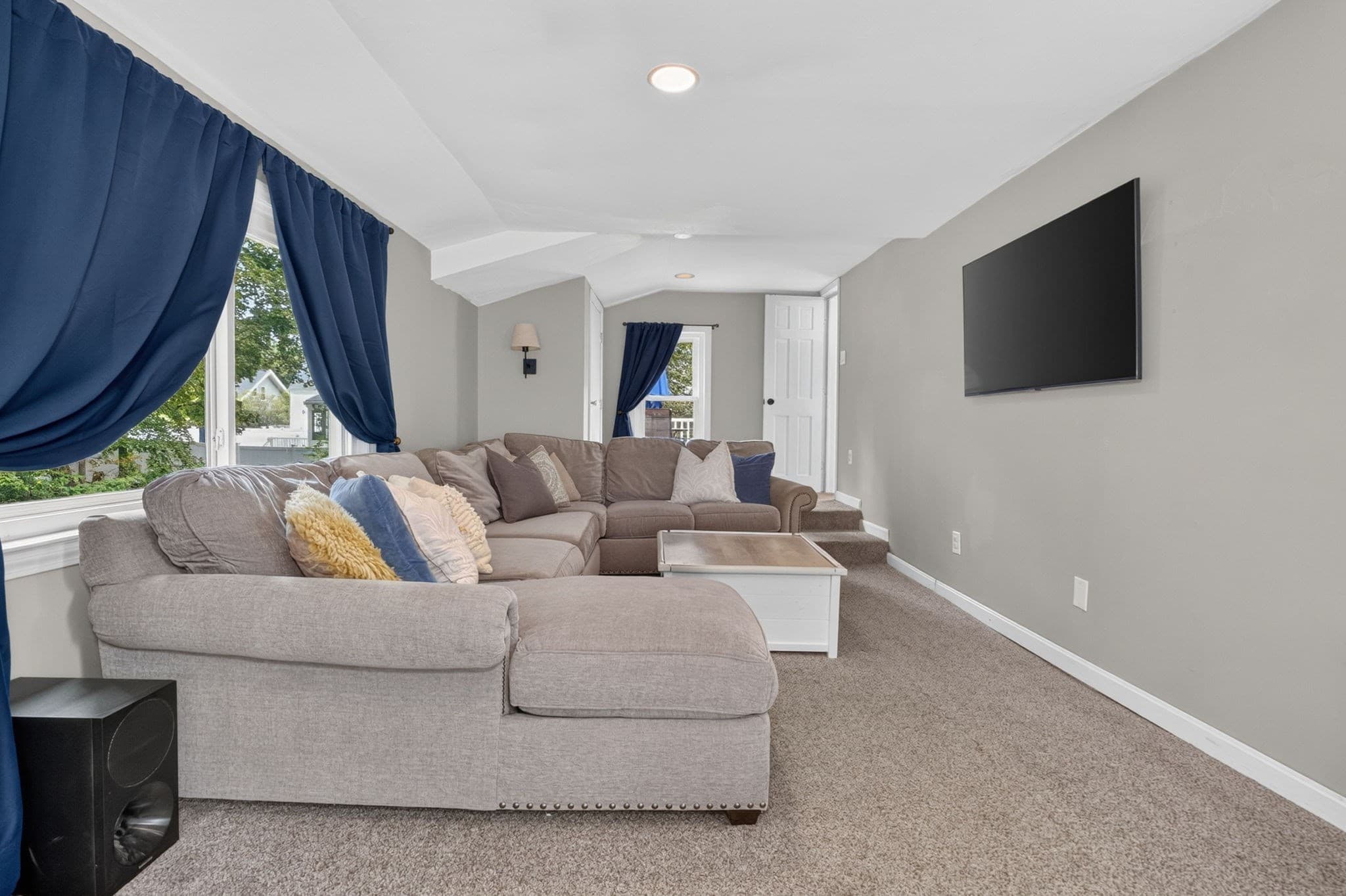 Single Family Residence at 395 Pond St, Weymouth MA 02190, photo 17 of 39