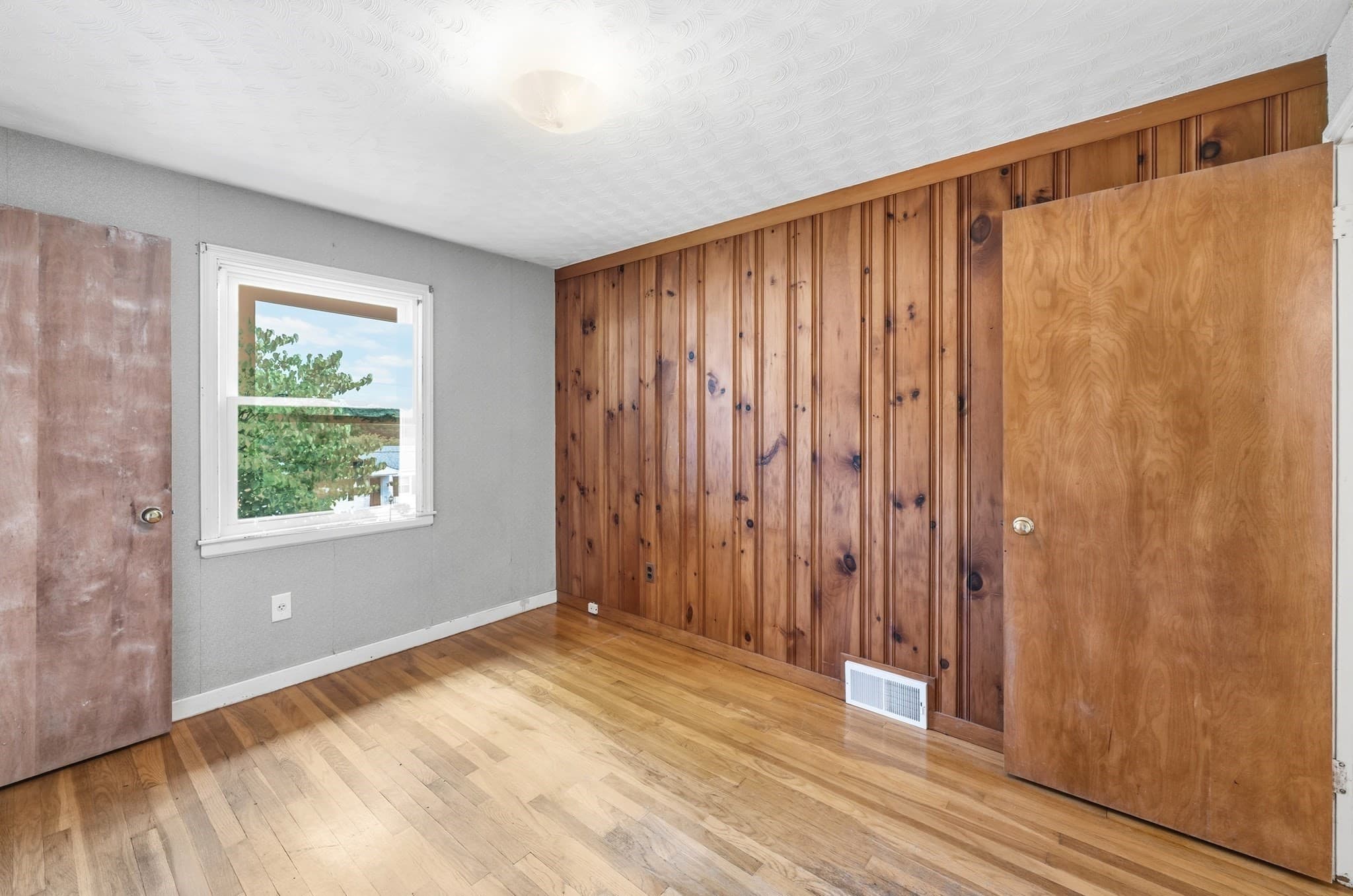 Single Family Residence at 15 Spring Ter, Shrewsbury MA 01545, Shrewsbury, photo 17 of 28