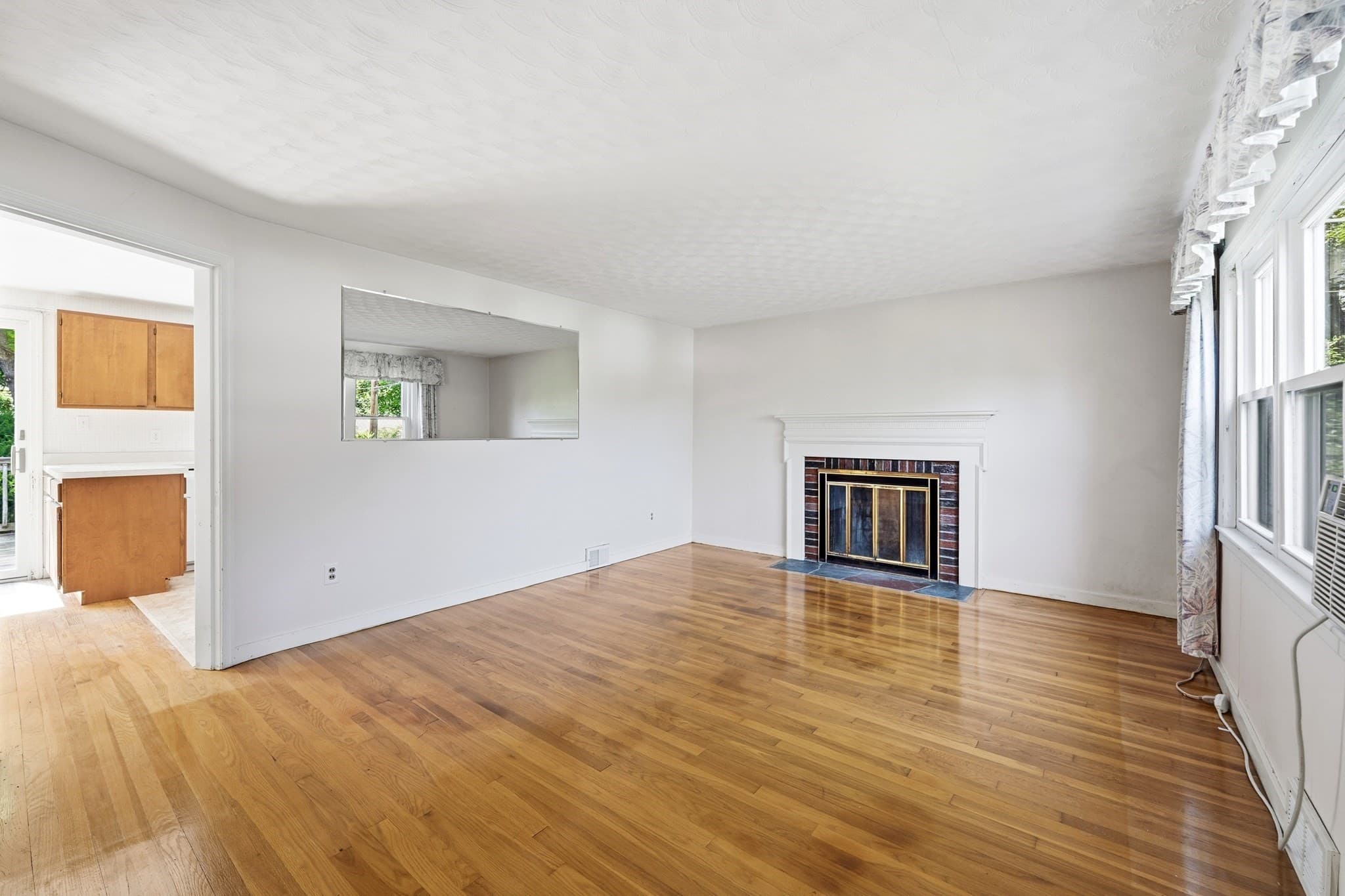 Single Family Residence at 15 Spring Ter, Shrewsbury MA 01545, Shrewsbury, photo 3 of 28