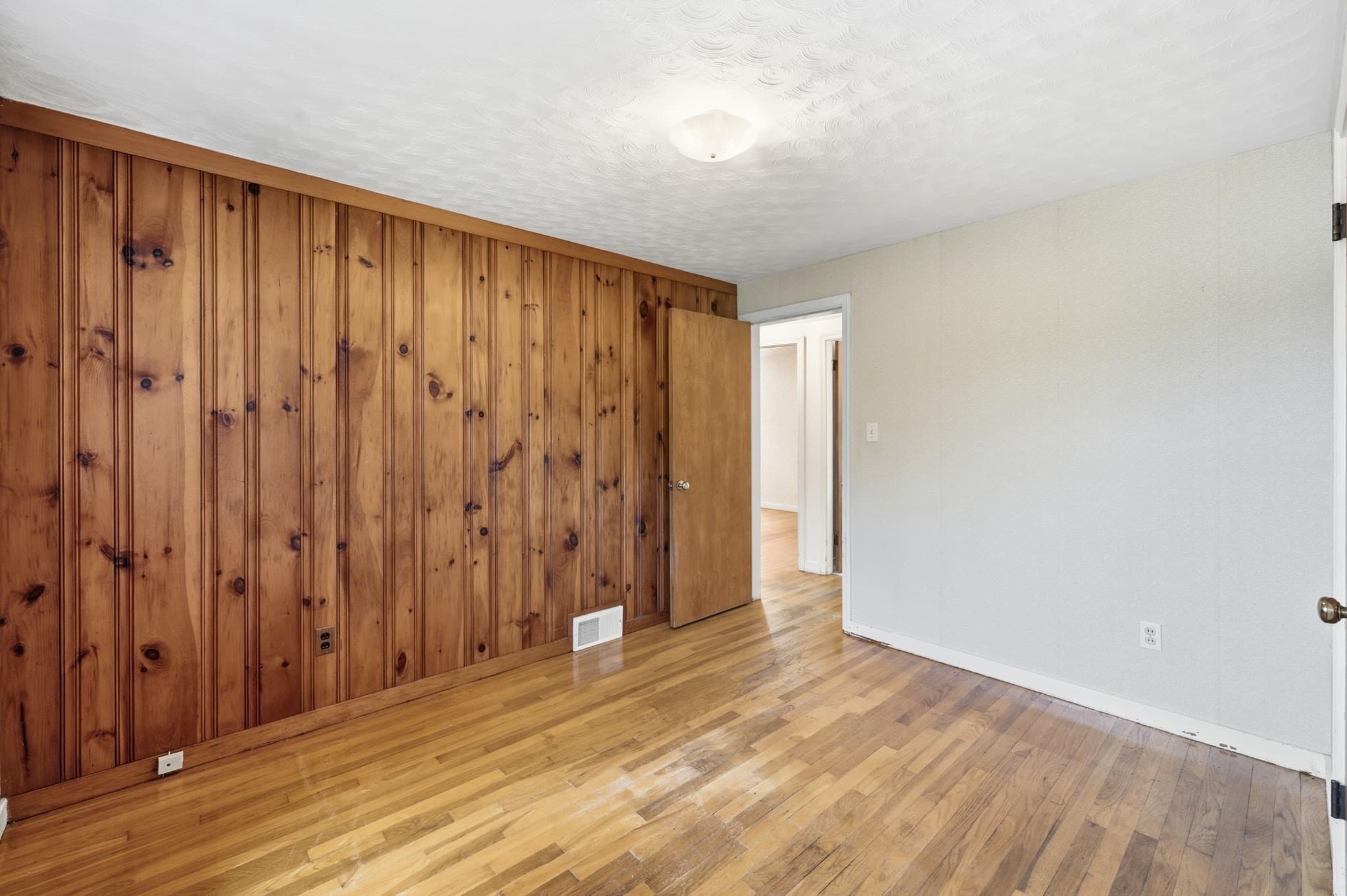 Single Family Residence at 15 Spring Ter, Shrewsbury MA 01545, Shrewsbury, photo 18 of 28