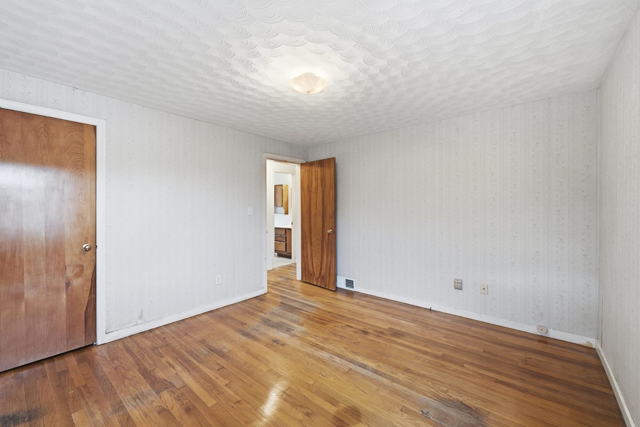 Single Family Residence at 15 Spring Ter, Shrewsbury MA 01545, Shrewsbury, photo 15 of 28