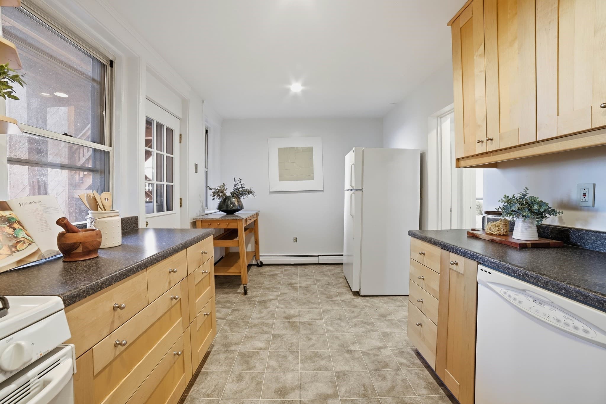 Single Family Residence at 41 Chatham # 4, Worcester MA 01609, Worcester, photo 10 of 18