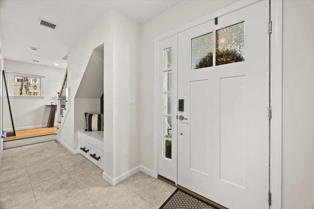 Condominium at 18 Oxbow Rd # 1, Raynham MA 02767, Raynham, photo 4 of 39