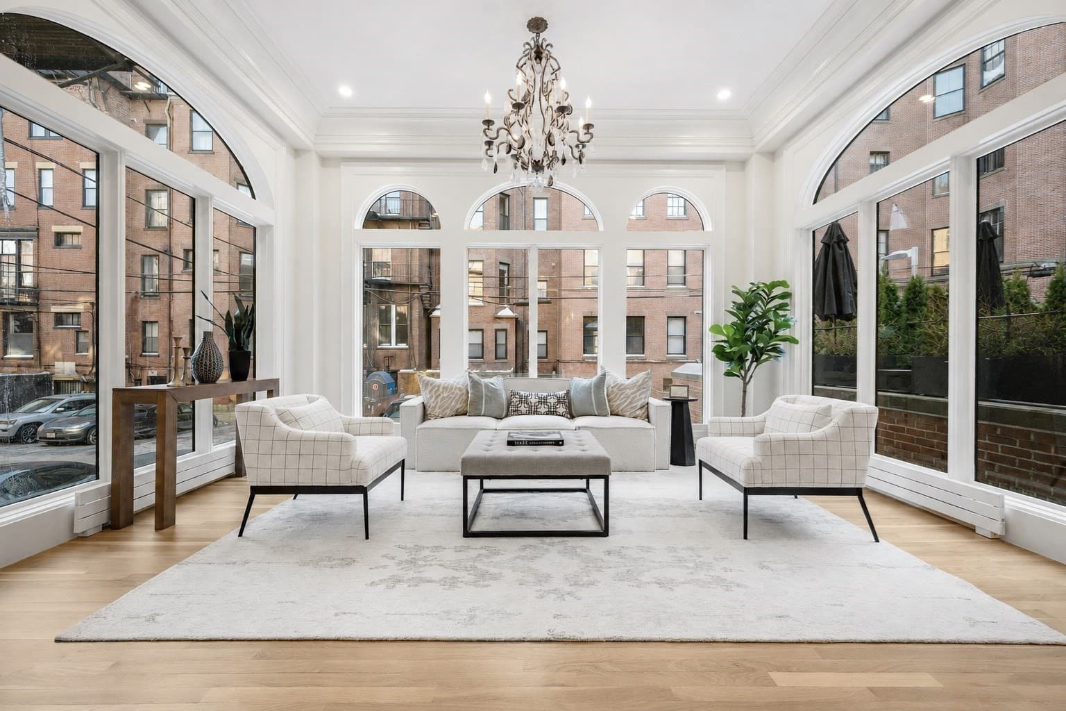 Condominium at 190 A Marlborough St # A, Boston MA 02116, photo 9 of 24