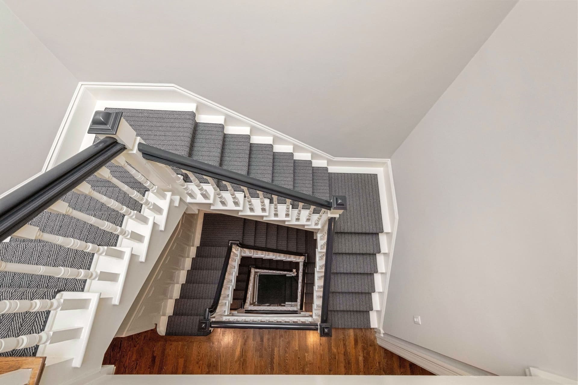 Condominium at 190 C Marlborough St # C, Boston MA 02116, photo 25 of 30