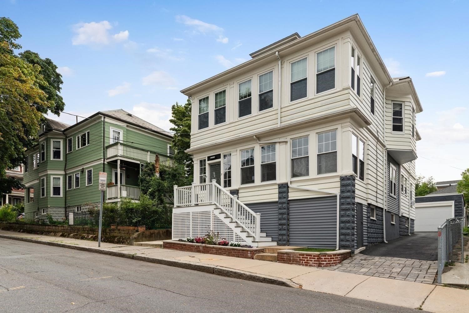 7 Hamilton Rd, Somerville MA 02144