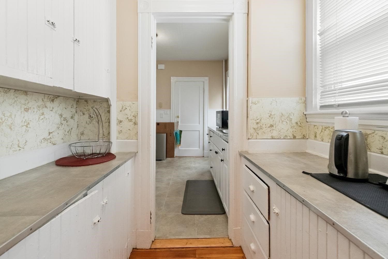Multi Family at 7 Hamilton Rd, Somerville MA 02144, Somerville, photo 20 of 39