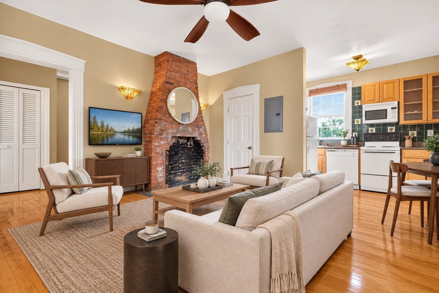 Condominium at 122 W Wyoming Ave # C, Melrose MA 02176, photo 2 of 28