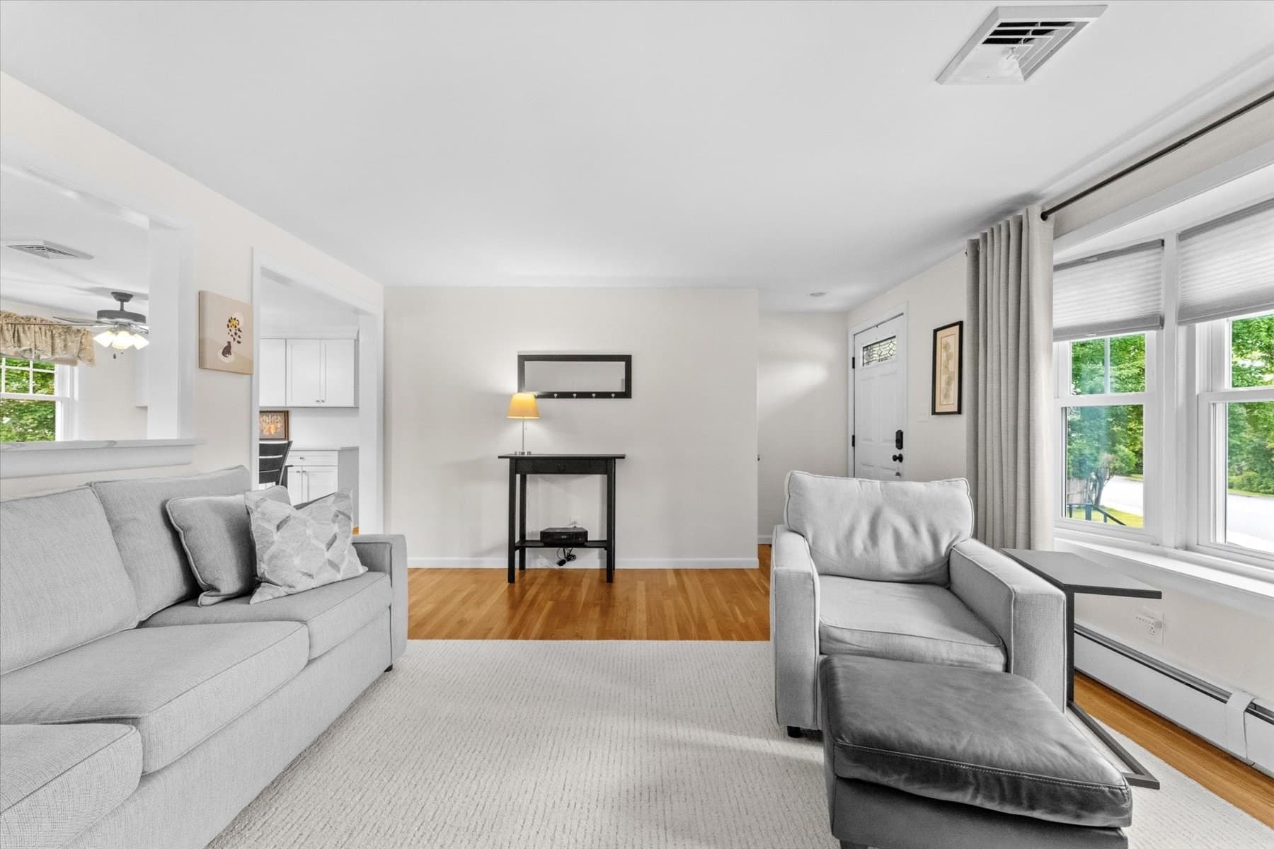 Single Family Residence at 194 Holden St, Worcester MA 01606, Worcester, photo 8 of 34