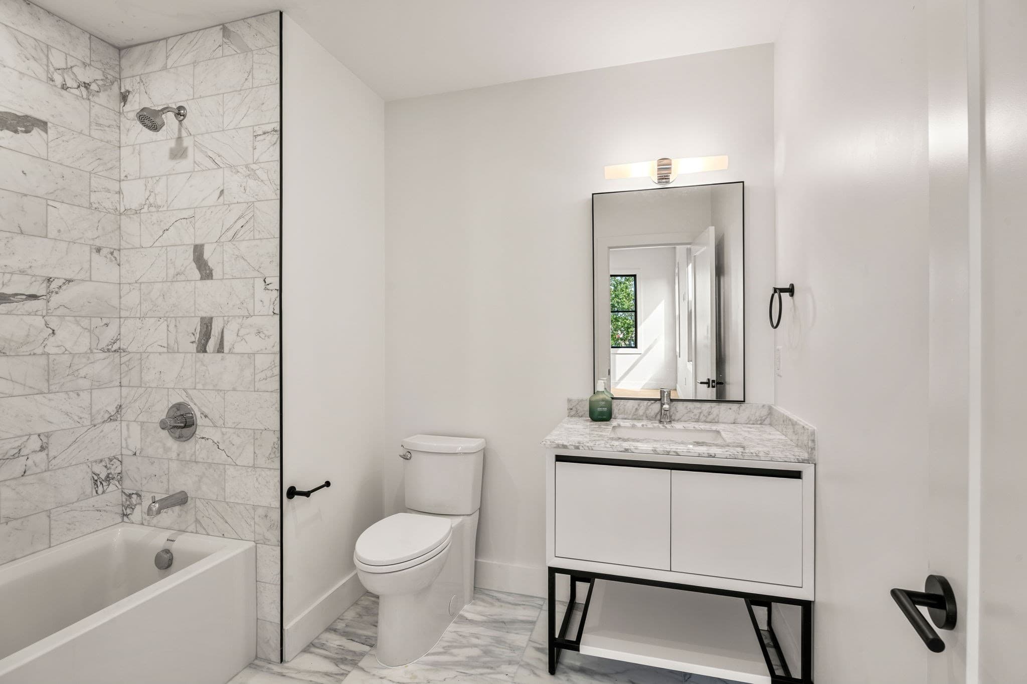 Condominium at 47 Condor # 301, Boston MA 02128, Boston, photo 10 of 13