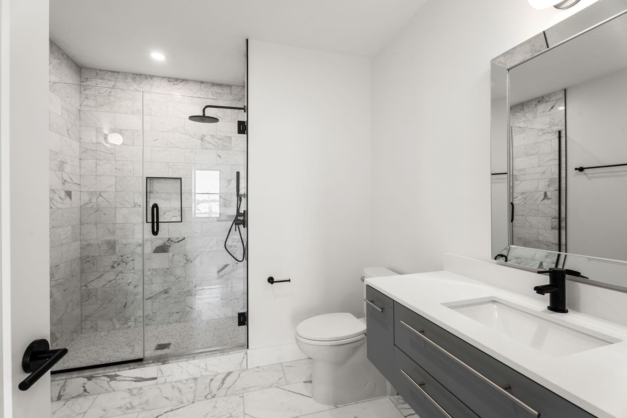 Condominium at 47 Condor # 301, Boston MA 02128, Boston, photo 8 of 13