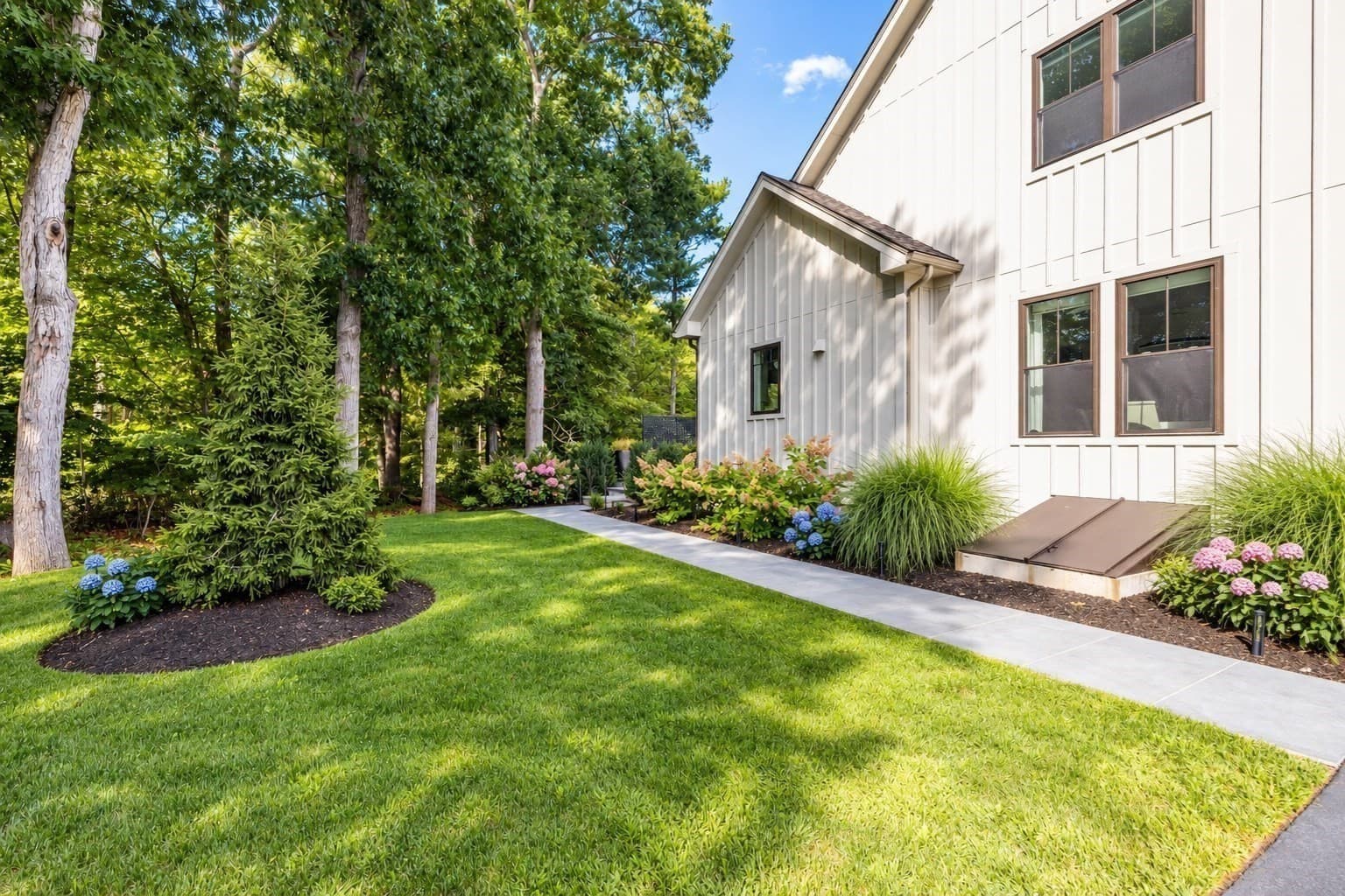 Single Family Residence at 23 Kingston St, Kingston MA 02364, Kingston, photo 4 of 27