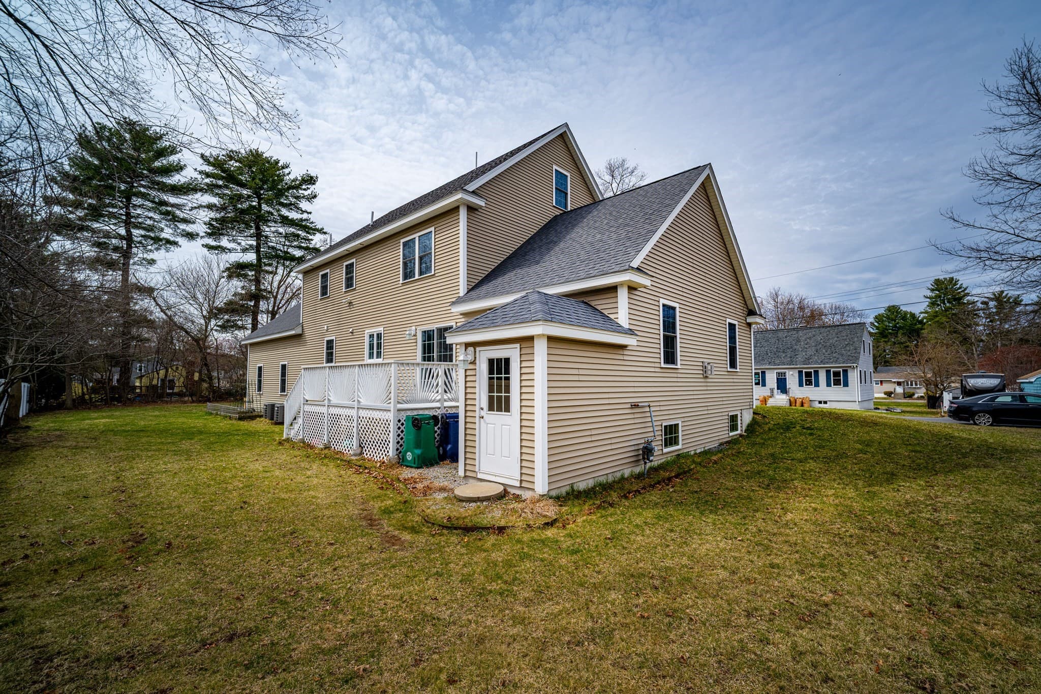 Single Family Residence at 28. Woodlawn Ave, Billerica MA 01821, Billerica, photo 25 of 31