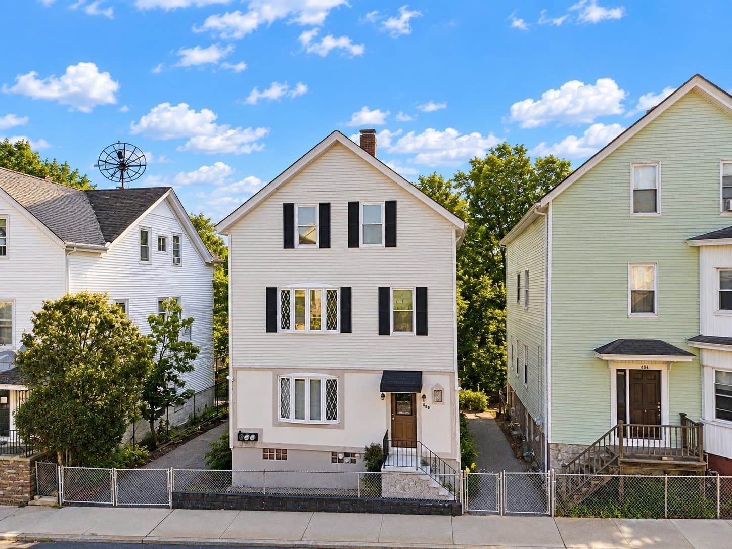 650 Third, Fall River MA 02721