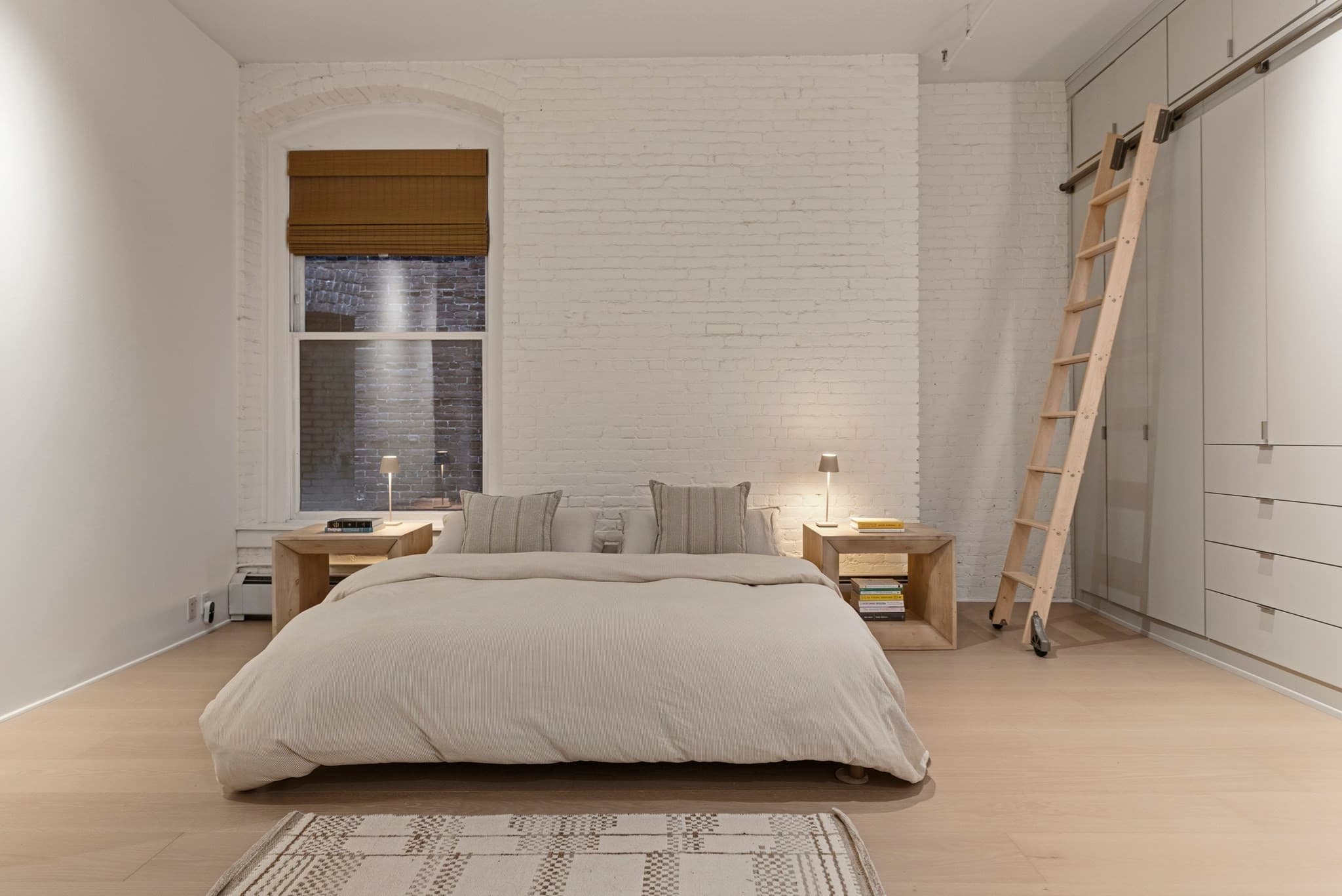 Condominium at 134 Beach St # 3B, Boston MA 02111, photo 17 of 34