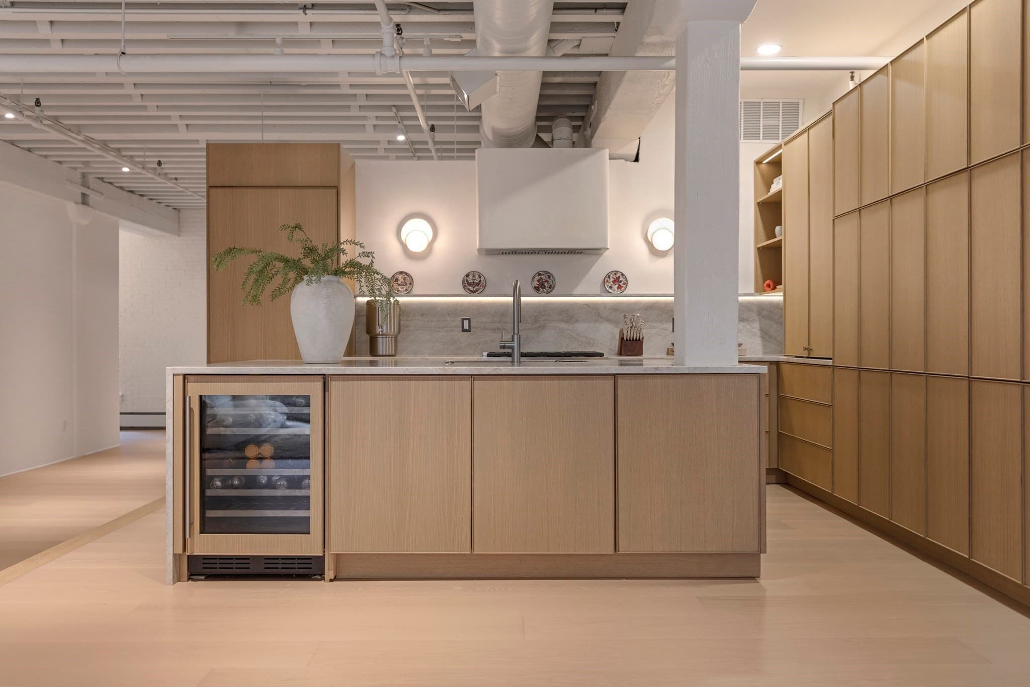 Condominium at 134 Beach St # 3B, Boston MA 02111, photo 12 of 34