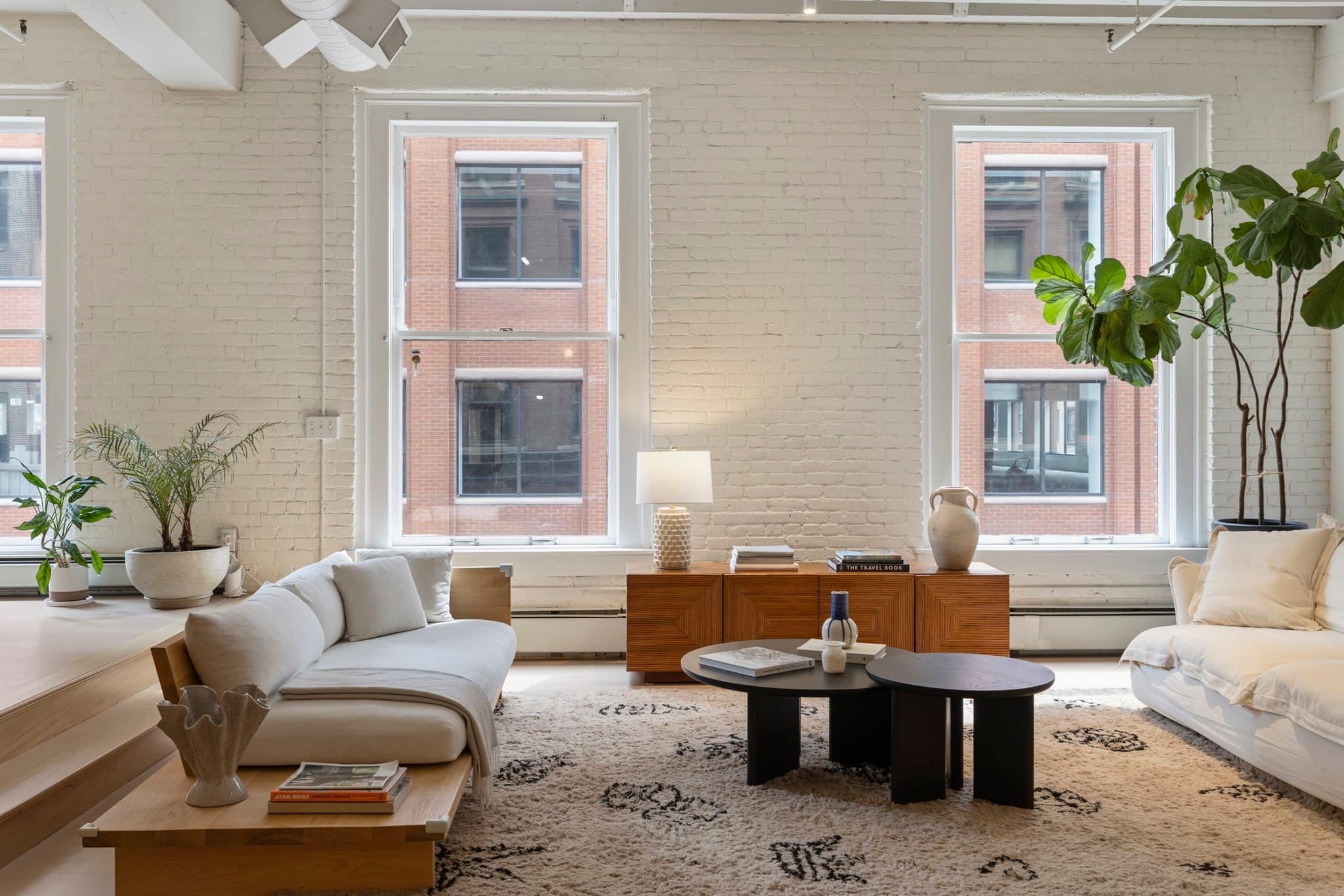 Condominium at 134 Beach St # 3B, Boston MA 02111, photo 3 of 34