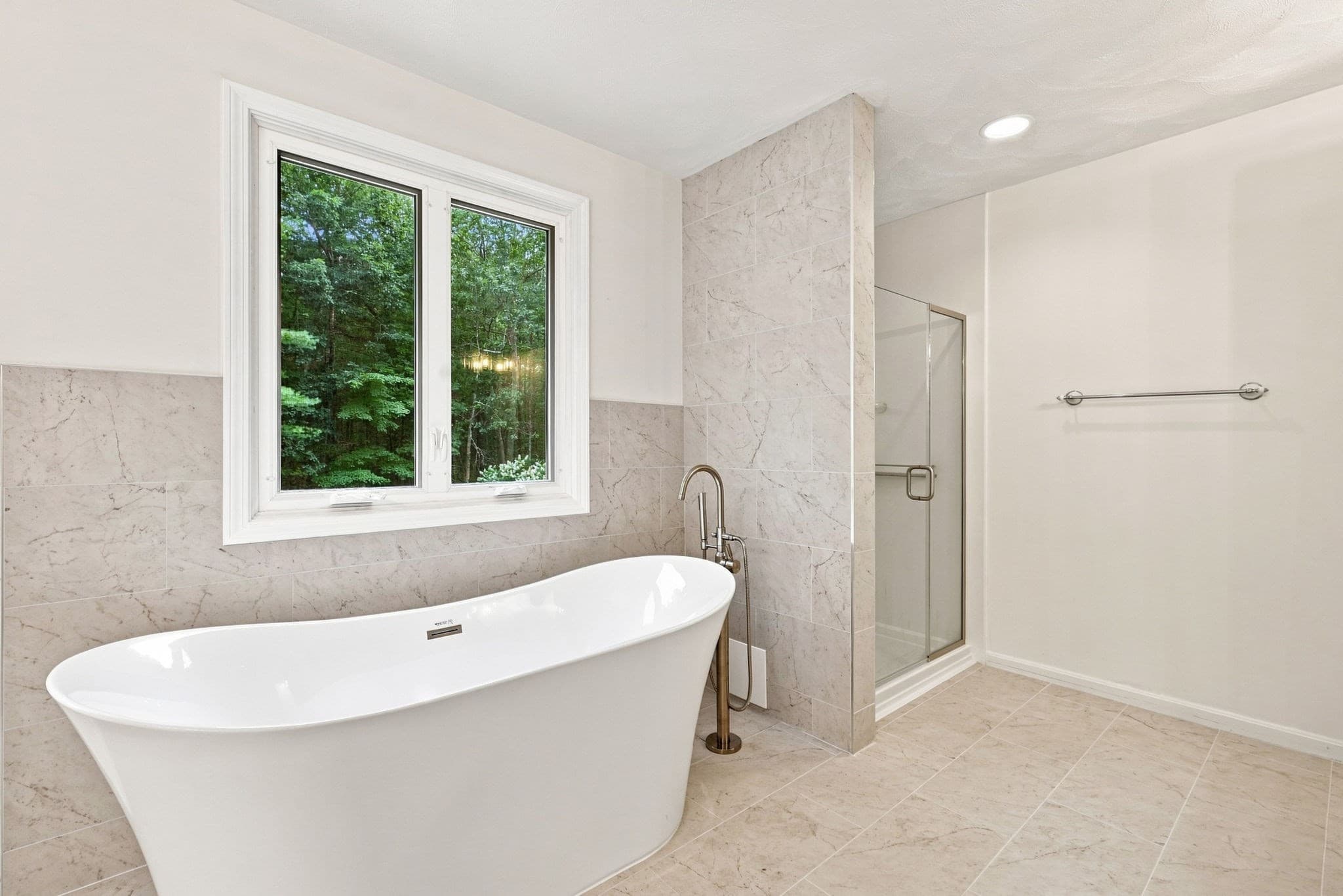 Single Family Residence at 10 Hawk Ridge Rd, Andover MA 01810, Andover, photo 12 of 27