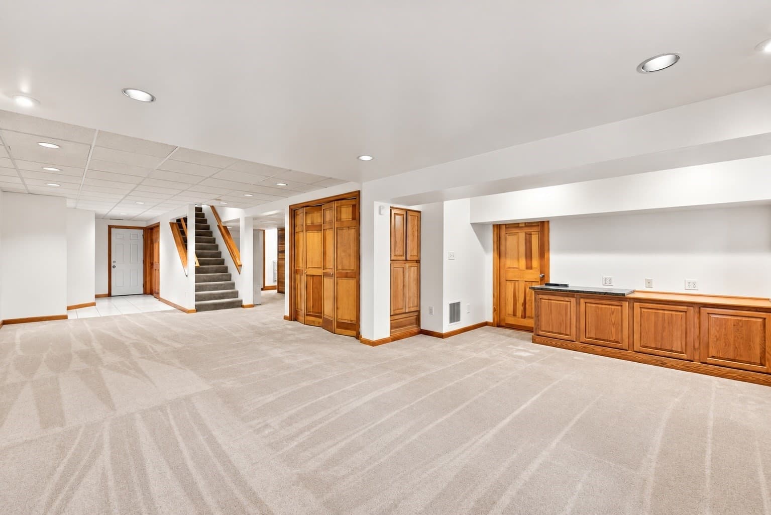 Single Family Residence at 10 Hawk Ridge Rd, Andover MA 01810, Andover, photo 25 of 27