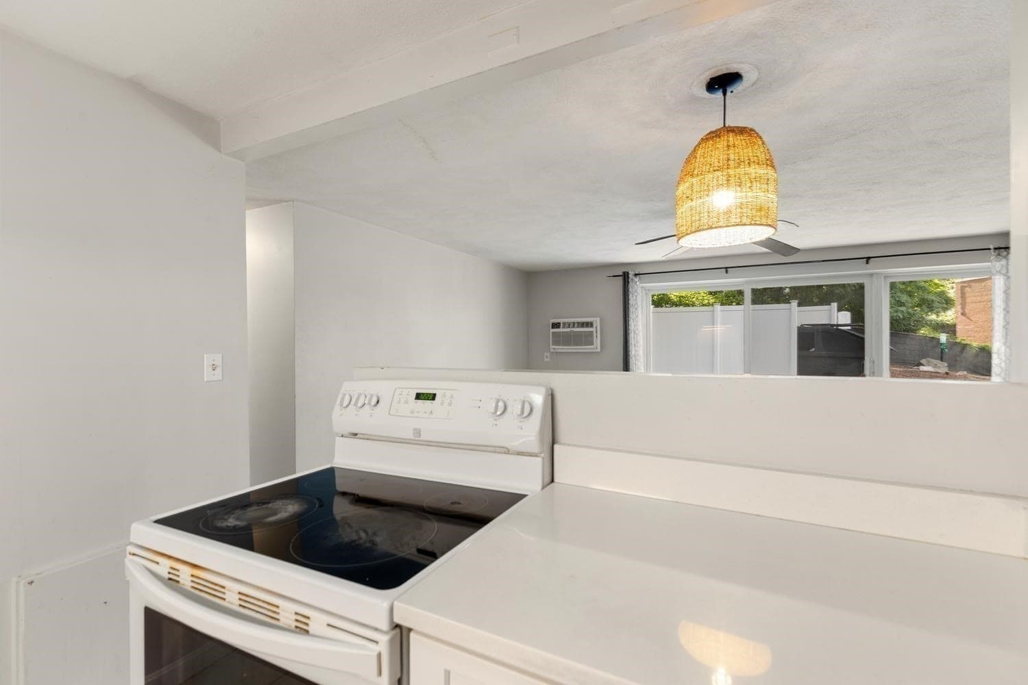Condominium at 31 Jones Ter # 6, Stoughton MA 02072, Stoughton, photo 11 of 27