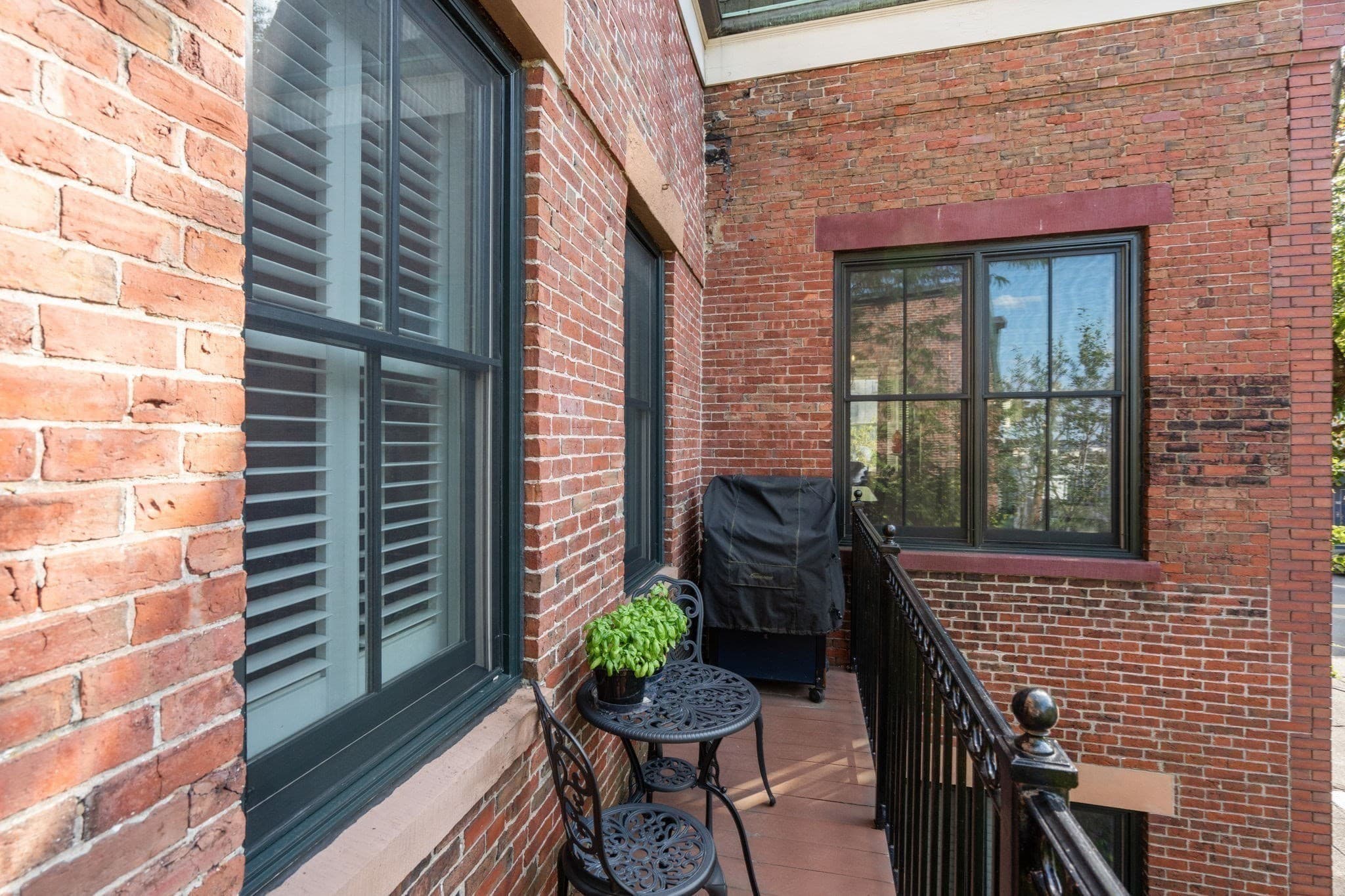 Condominium at 295 Bunker Hill St # 2, Boston MA 02129, Boston, photo 10 of 41