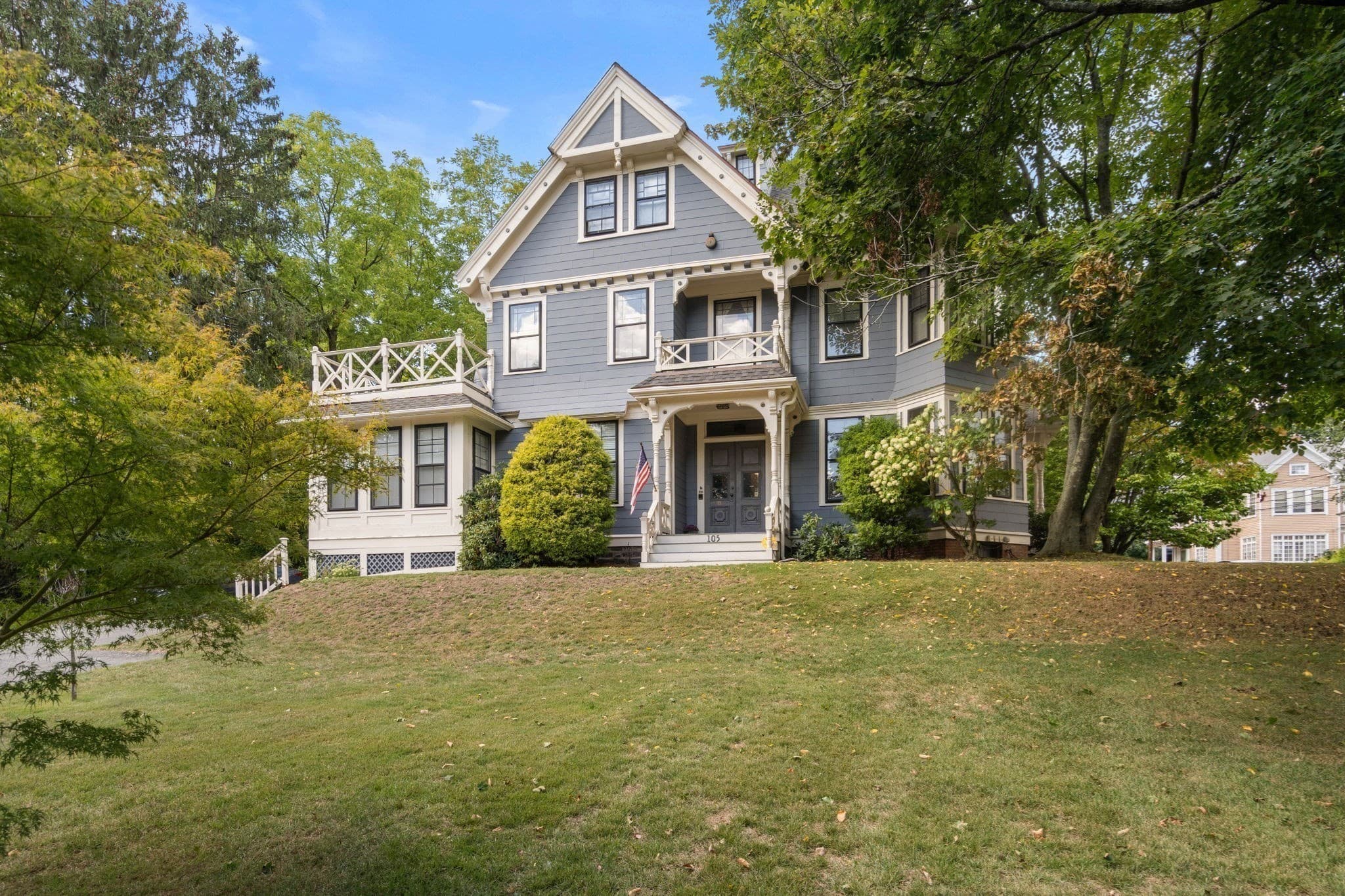 Condominium at 105 Pleasant St # 2, Arlington MA 02476, Arlington, photo 2 of 20