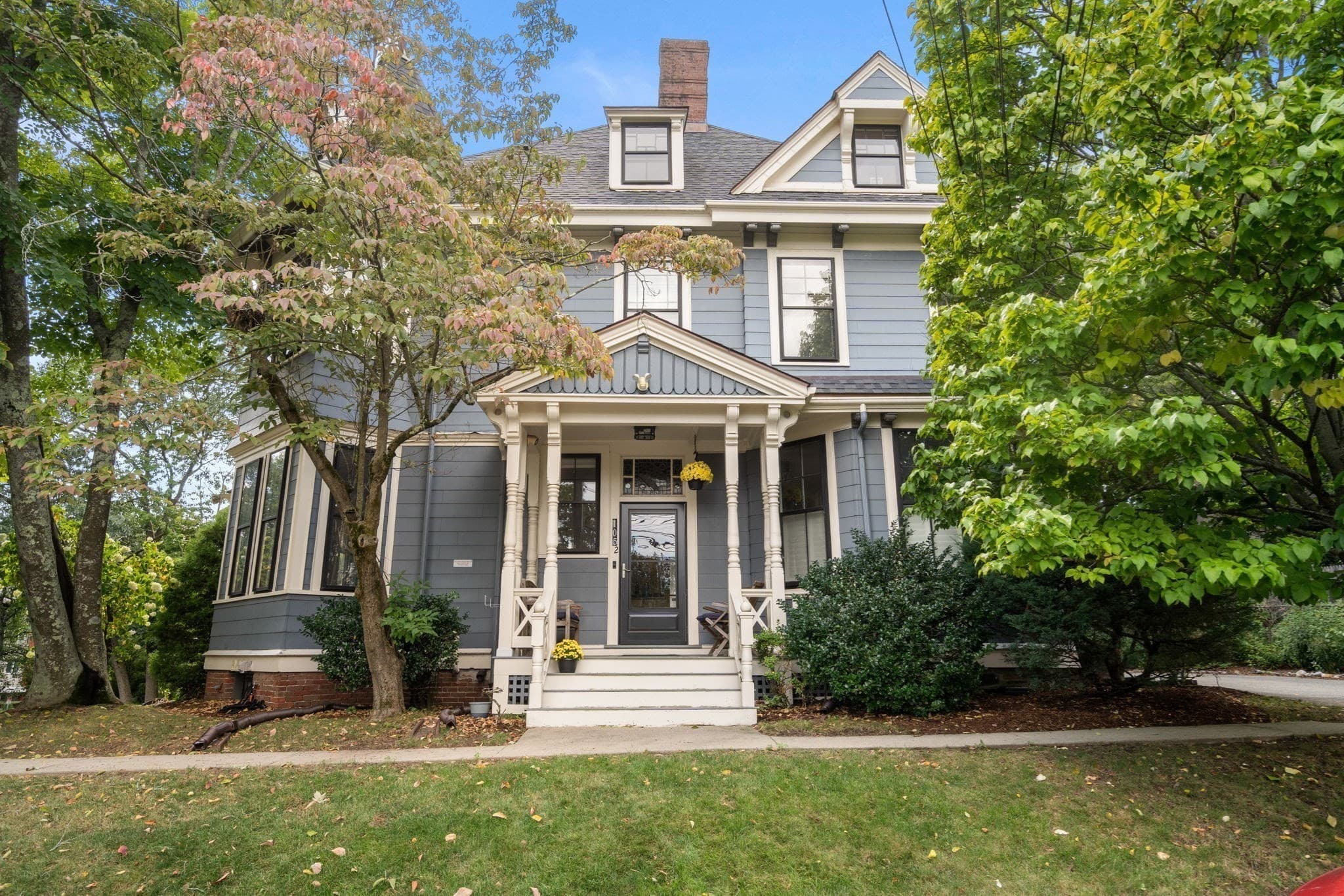 Condominium at 105 Pleasant St # 2, Arlington MA 02476, Arlington, photo 3 of 20