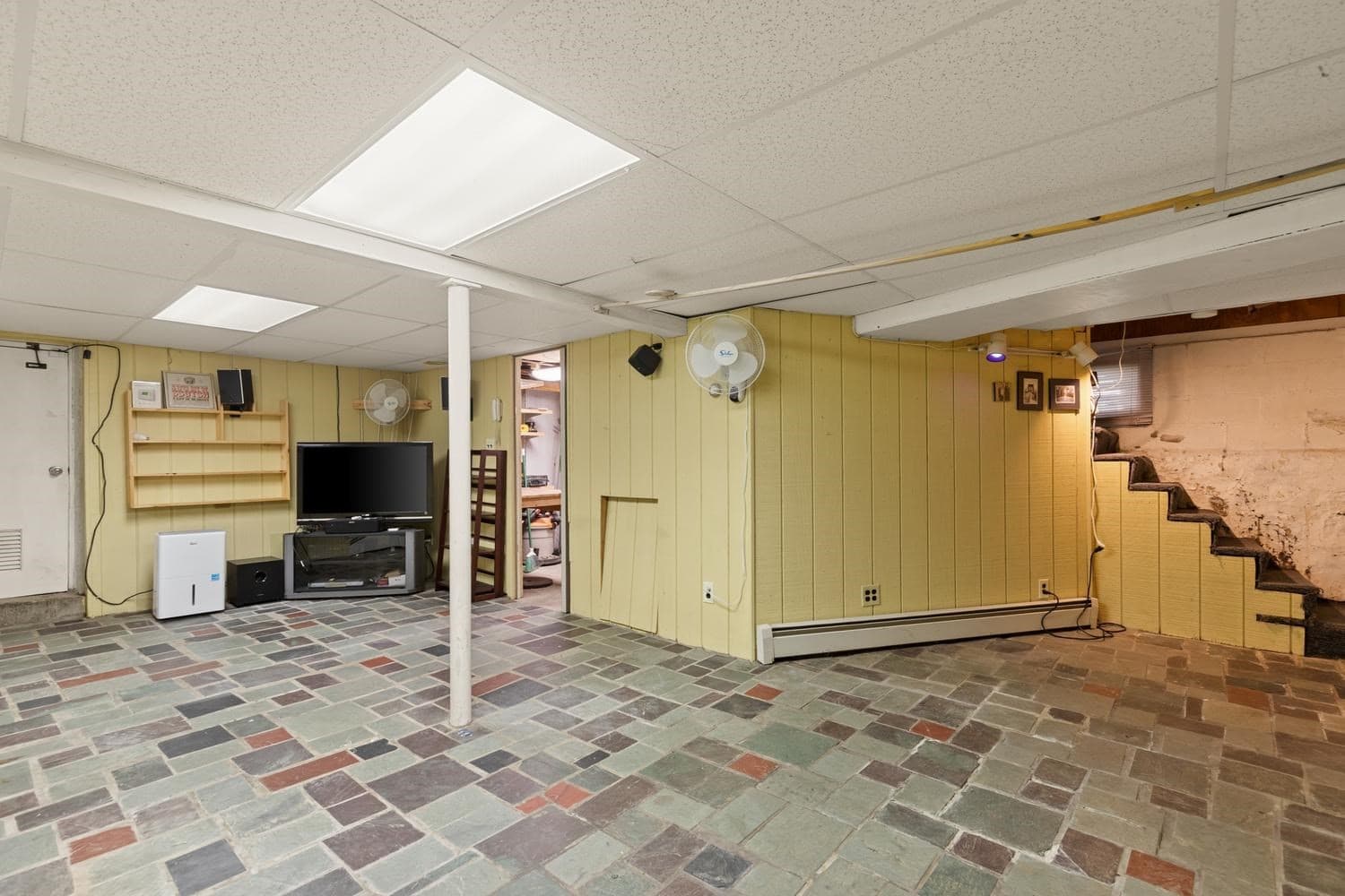 Single Family Residence at 223 Linwood St, Lynn MA 01905, Lynn, photo 26 of 34