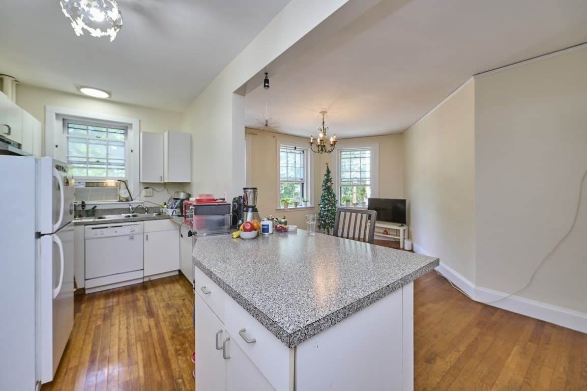 Condominium at 86 Buckingham St # 32, Cambridge MA 02138, Cambridge, photo 6 of 22