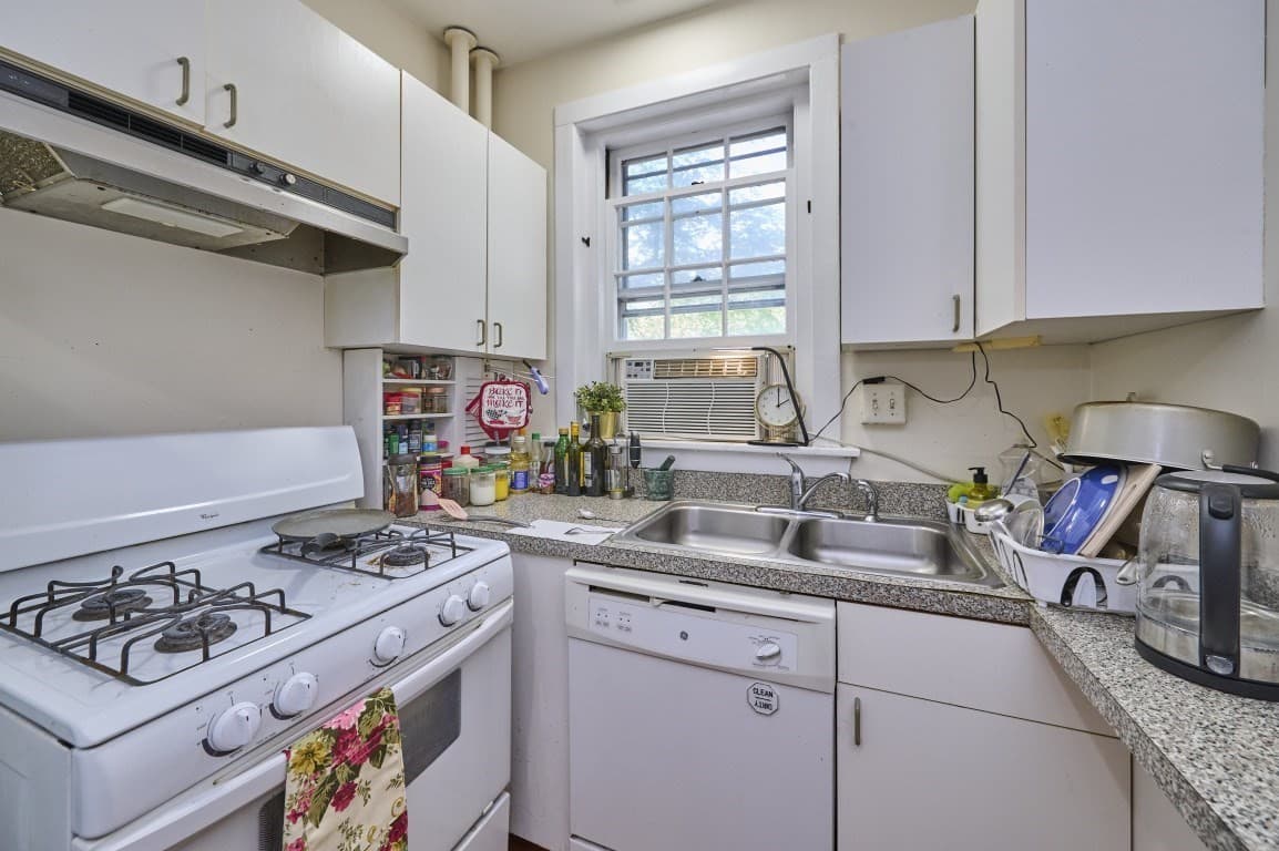 Condominium at 86 Buckingham St # 32, Cambridge MA 02138, Cambridge, photo 7 of 22