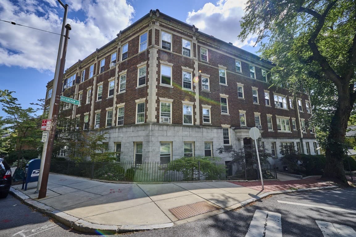 86 Buckingham St # 32, Cambridge MA 02138