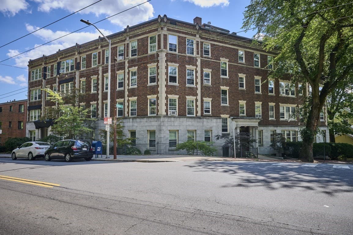 Condominium at 86 Buckingham St # 32, Cambridge MA 02138, Cambridge, photo 18 of 22