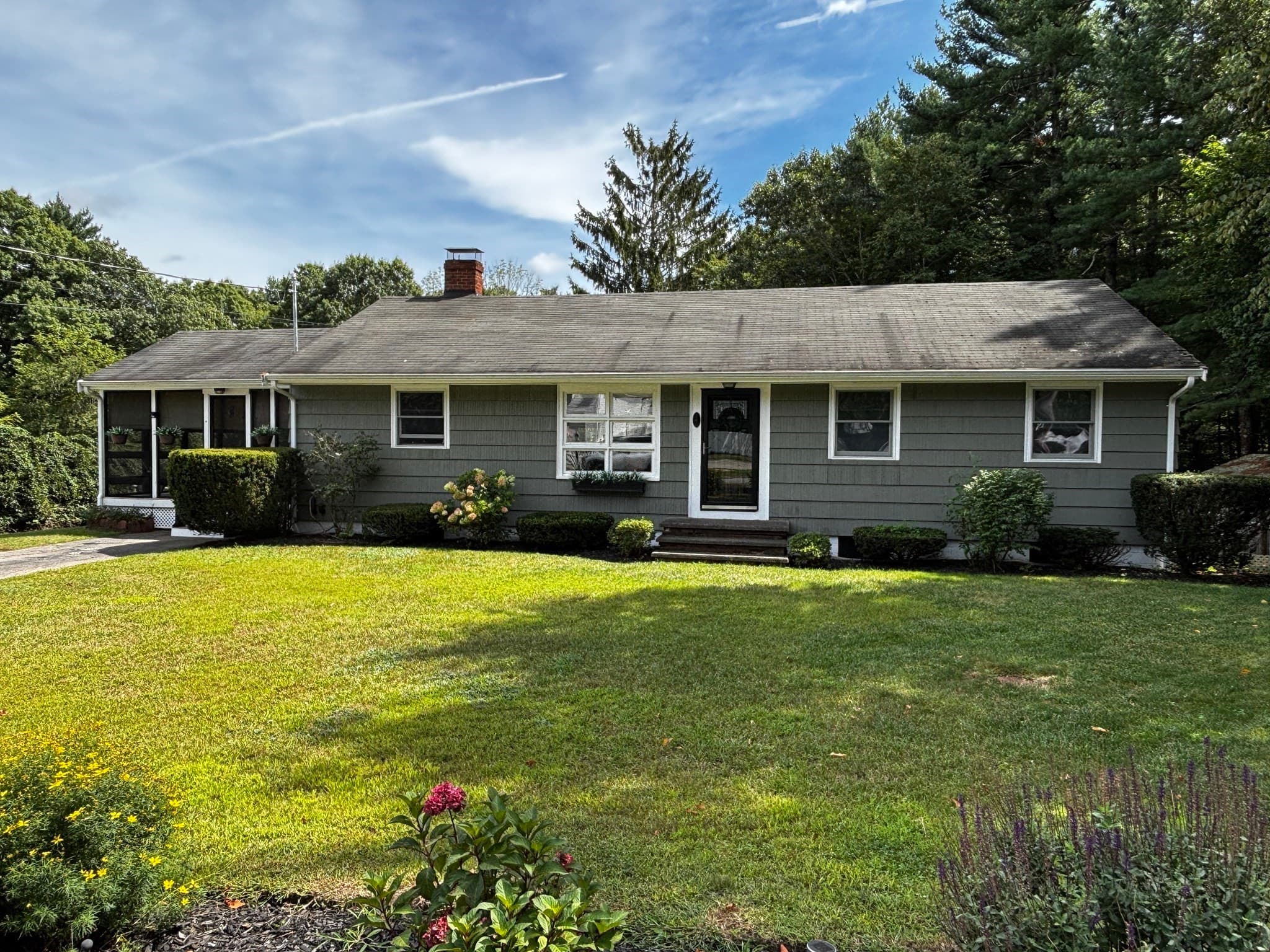 450 Center St, Pembroke MA 02359