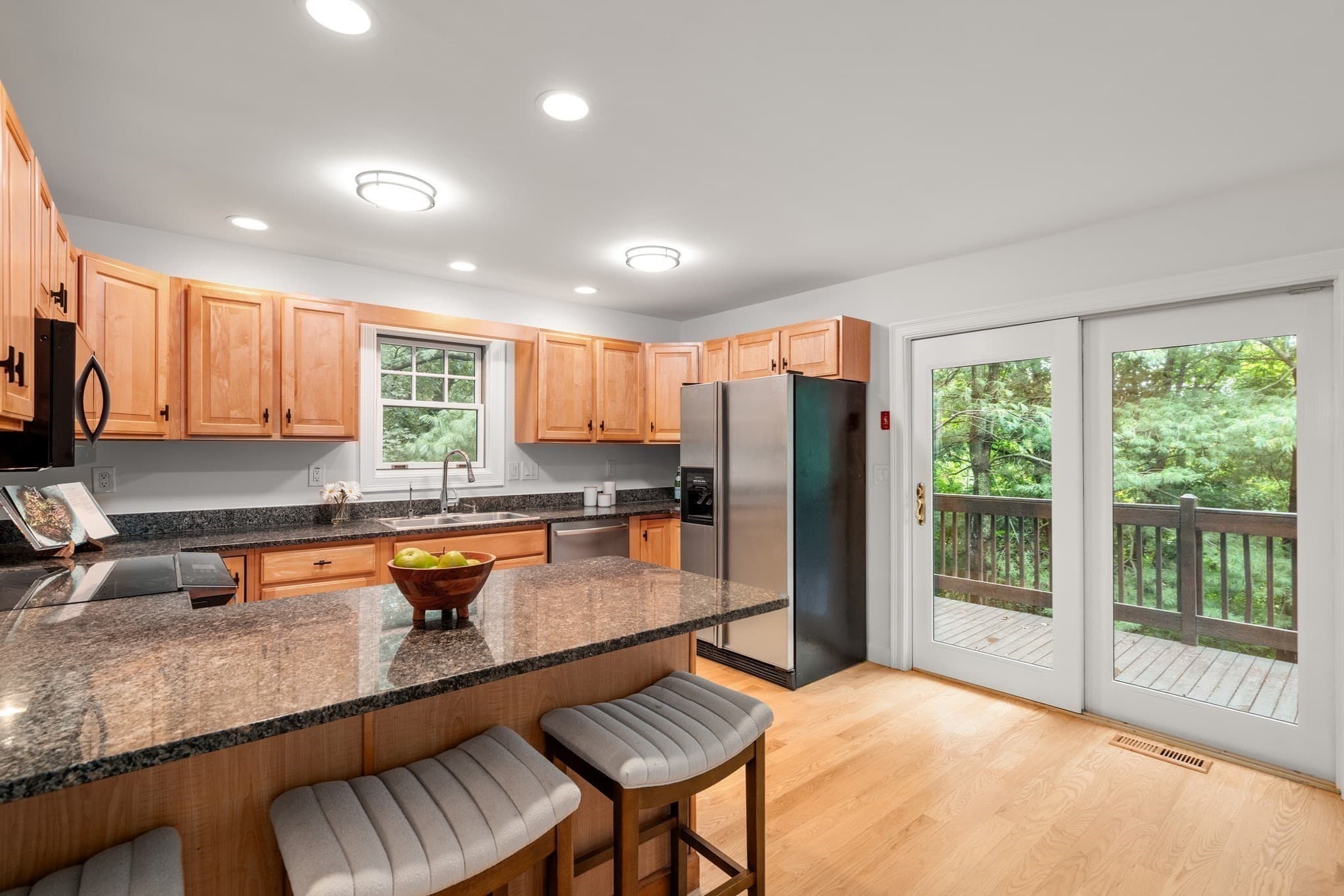 Condominium at 79 Beecher Pl # 5, Newton MA 02459, Newton, photo 6 of 30