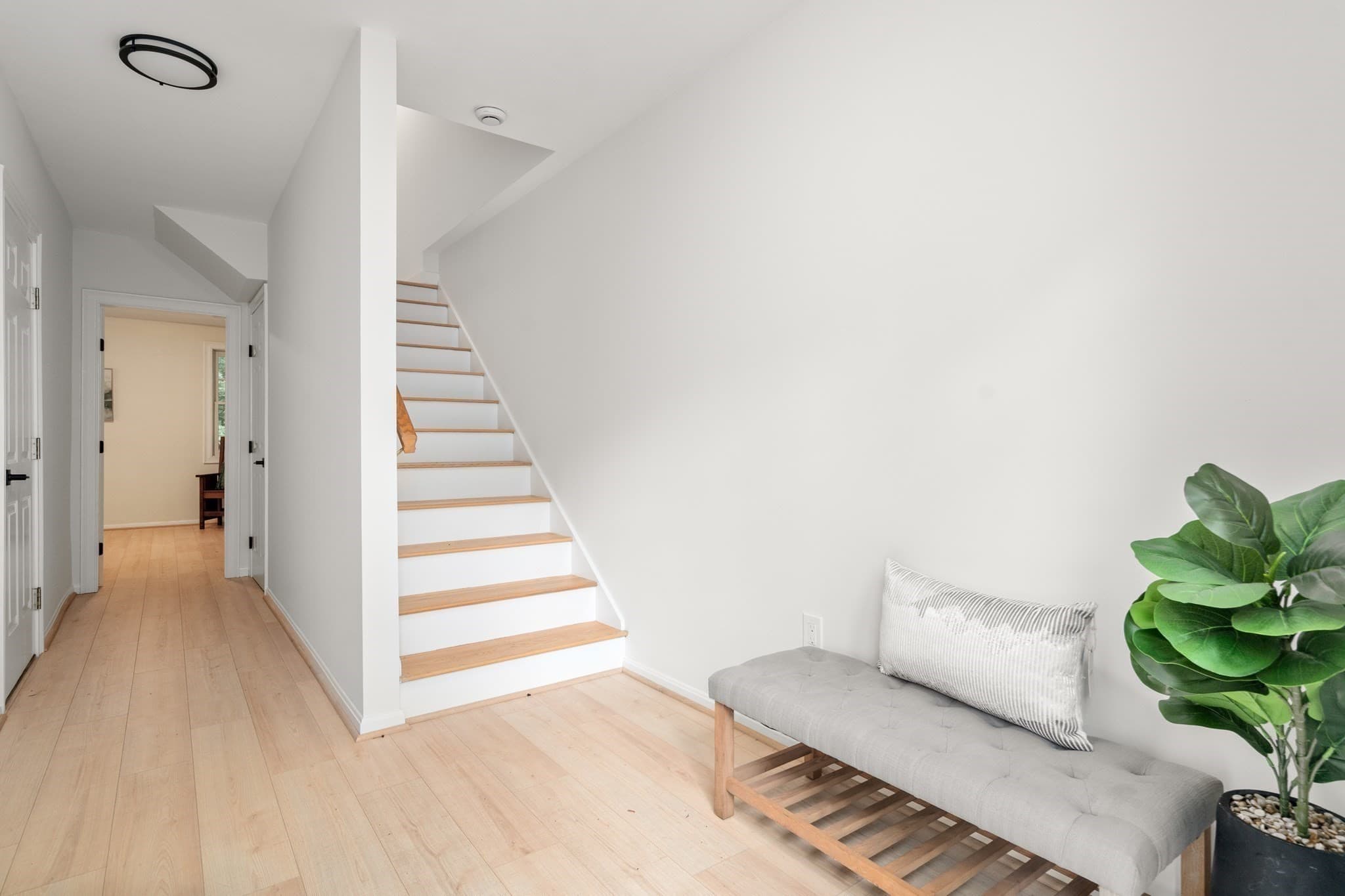 Condominium at 79 Beecher Pl # 5, Newton MA 02459, Newton, photo 4 of 30