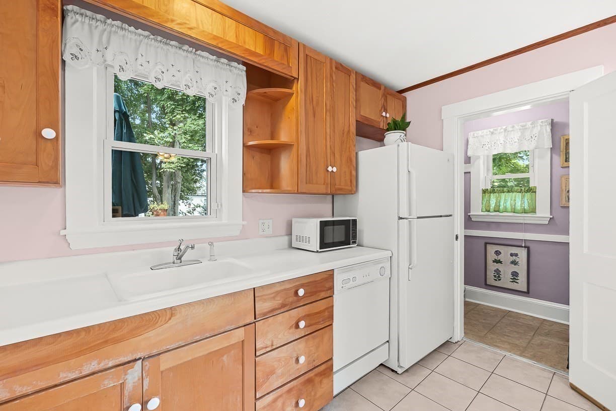 Single Family Residence at 89 Bedford Street, Waltham MA 02453, photo 5 of 21
