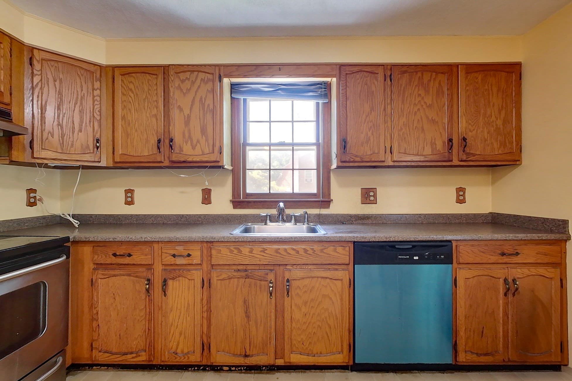 Single Family Residence at 87 Squannacook Rd, Shirley MA 01464, Shirley, photo 3 of 27