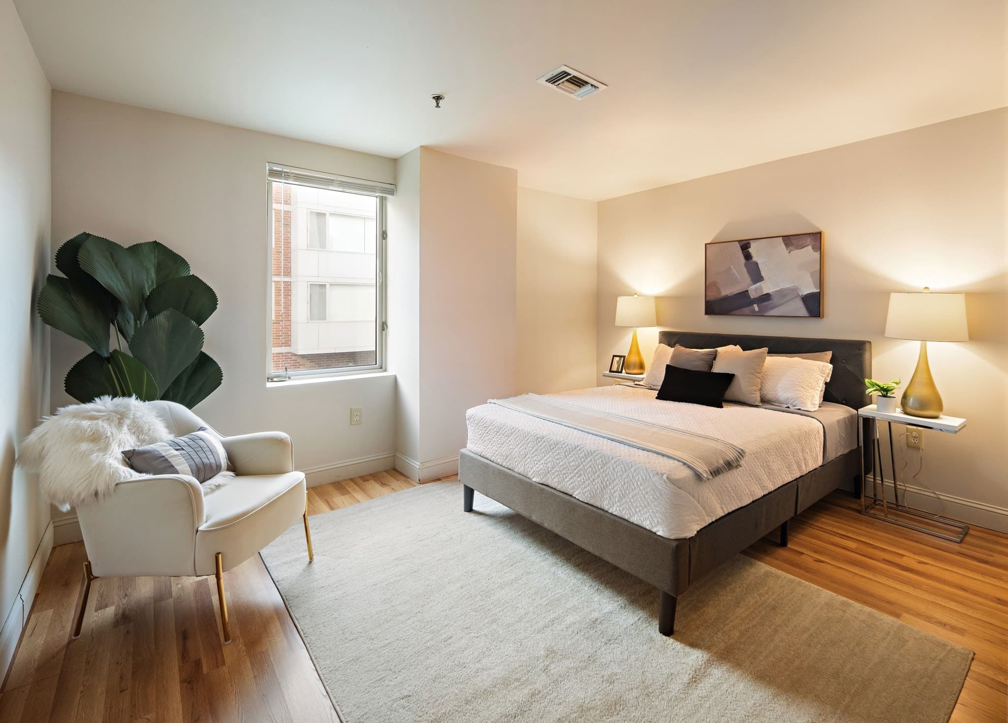Condominium at 193 Oak St # 205E, Newton MA 02464, Newton, photo 7 of 11