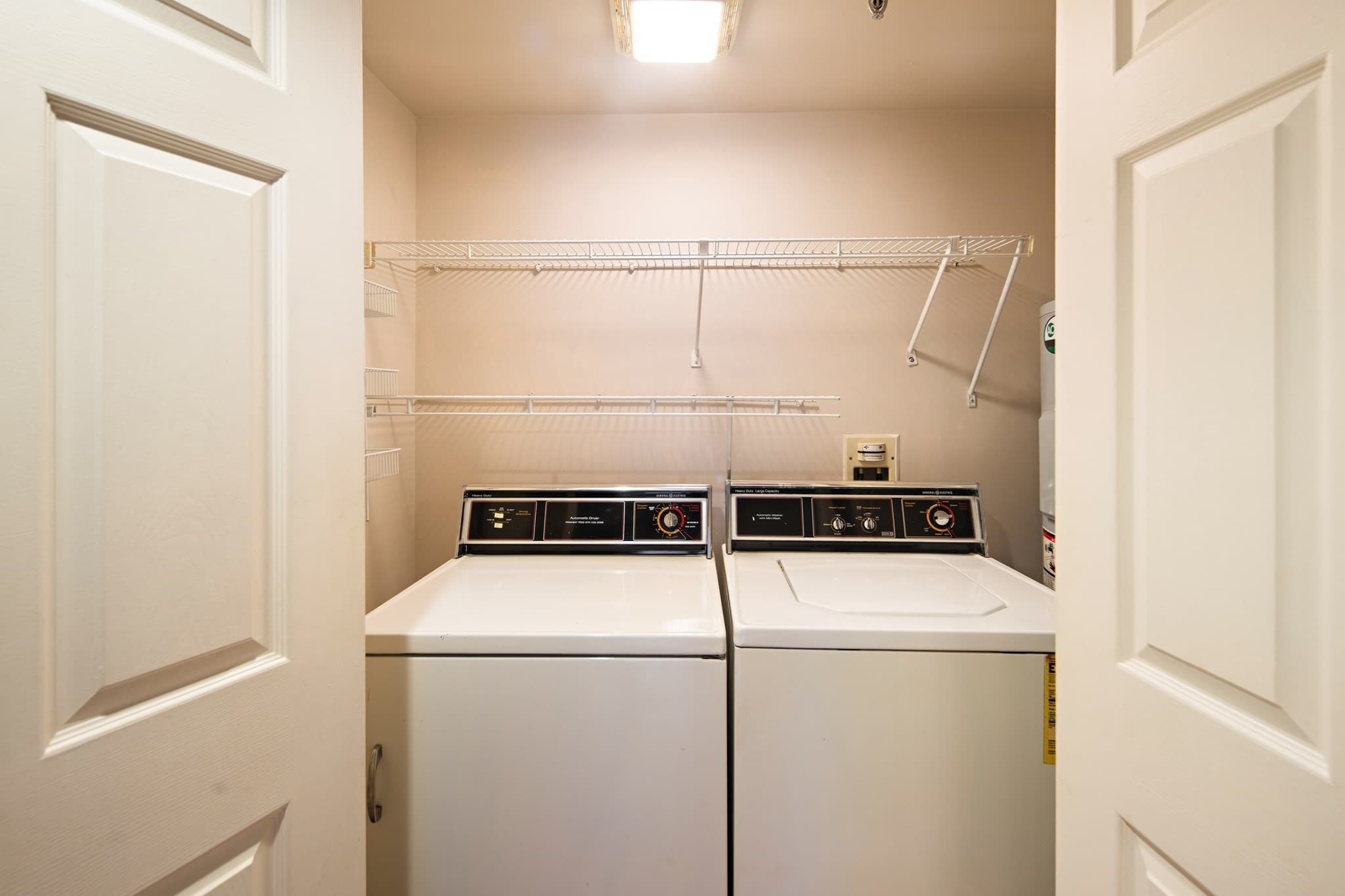 Condominium at 193 Oak St # 205E, Newton MA 02464, Newton, photo 9 of 11