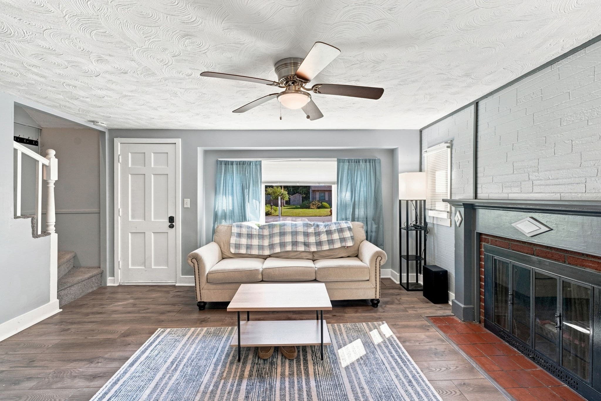 Single Family Residence at 42 7 Mile River Dr, Attleboro MA 02703, Attleboro, photo 6 of 34