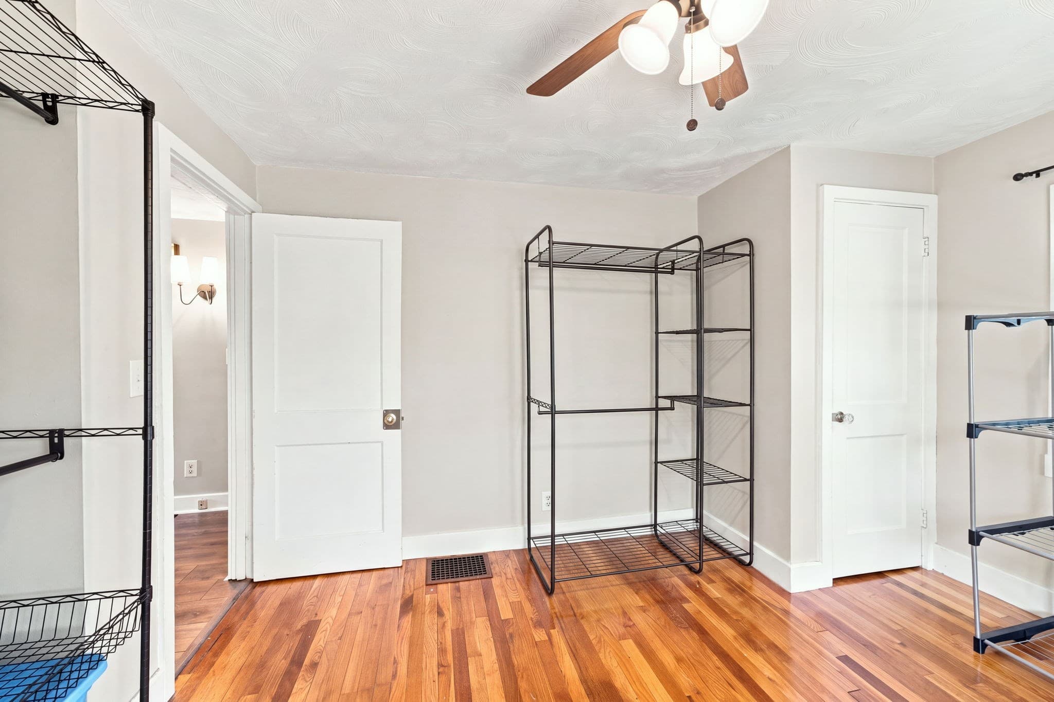 Single Family Residence at 42 7 Mile River Dr, Attleboro MA 02703, Attleboro, photo 15 of 34