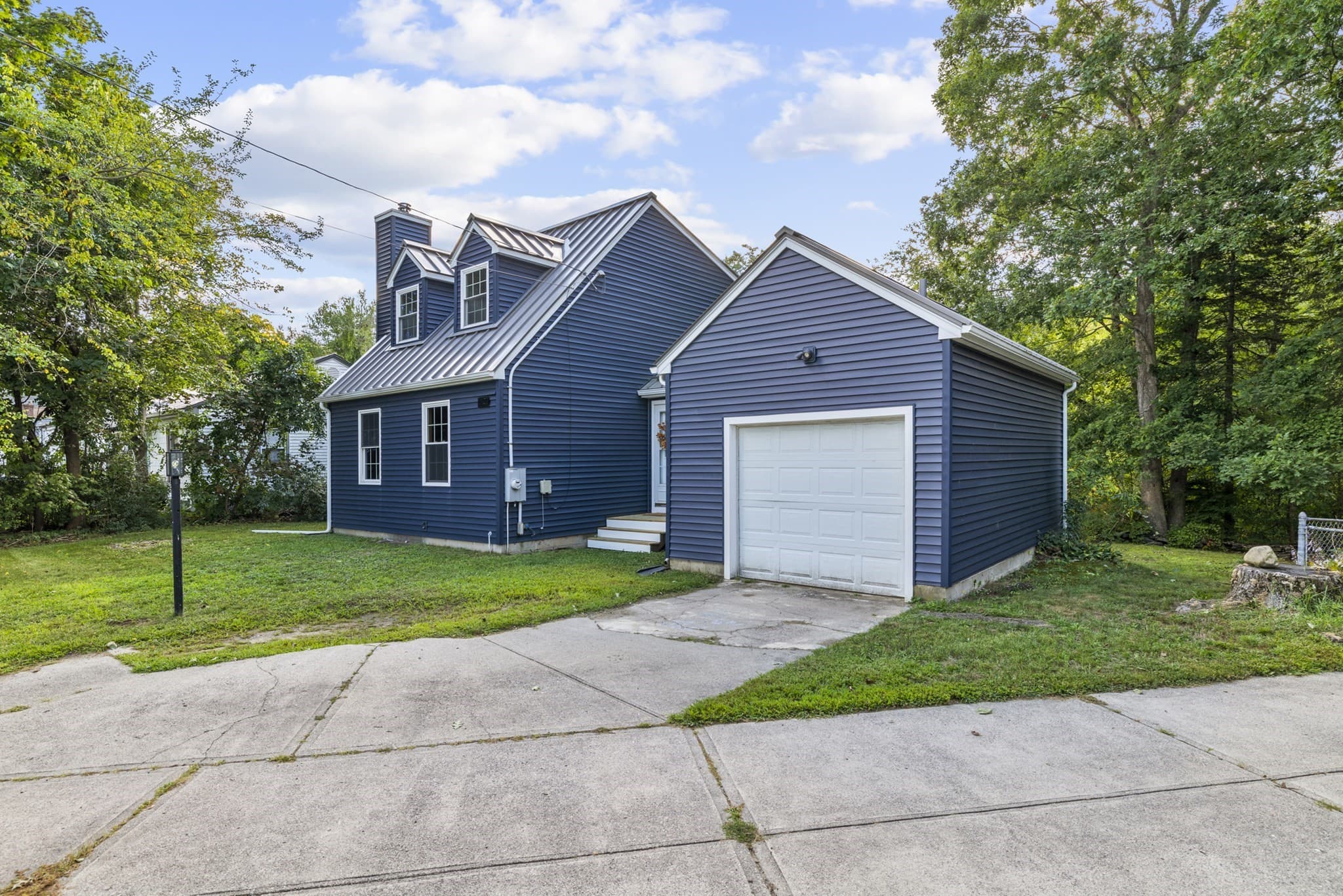 Single Family Residence at 27 Westdale Ave, Seekonk MA 02771, Seekonk, photo 3 of 28