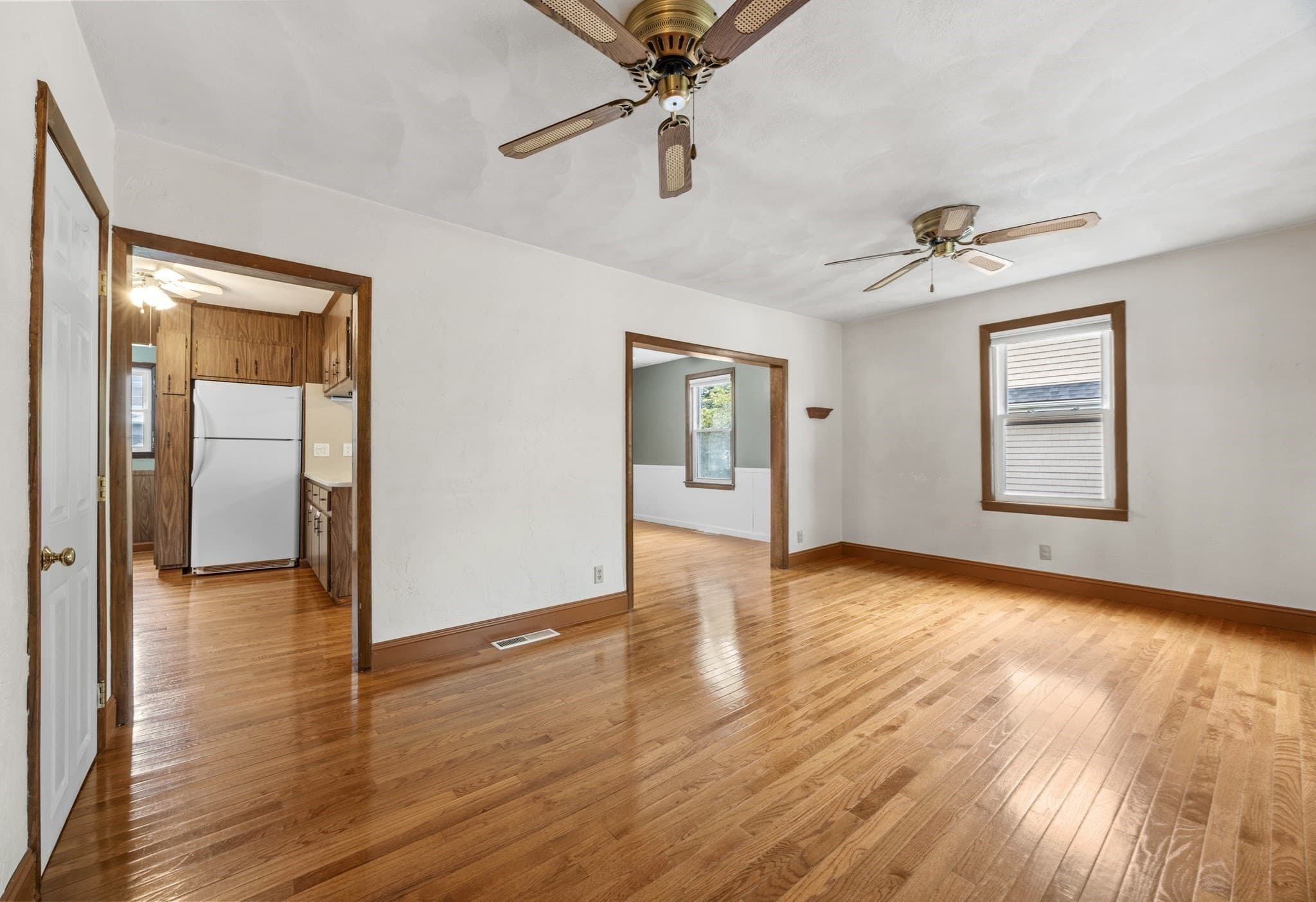 Single Family Residence at 61 Edgemont Rd, Braintree MA 02184, Braintree, photo 5 of 39