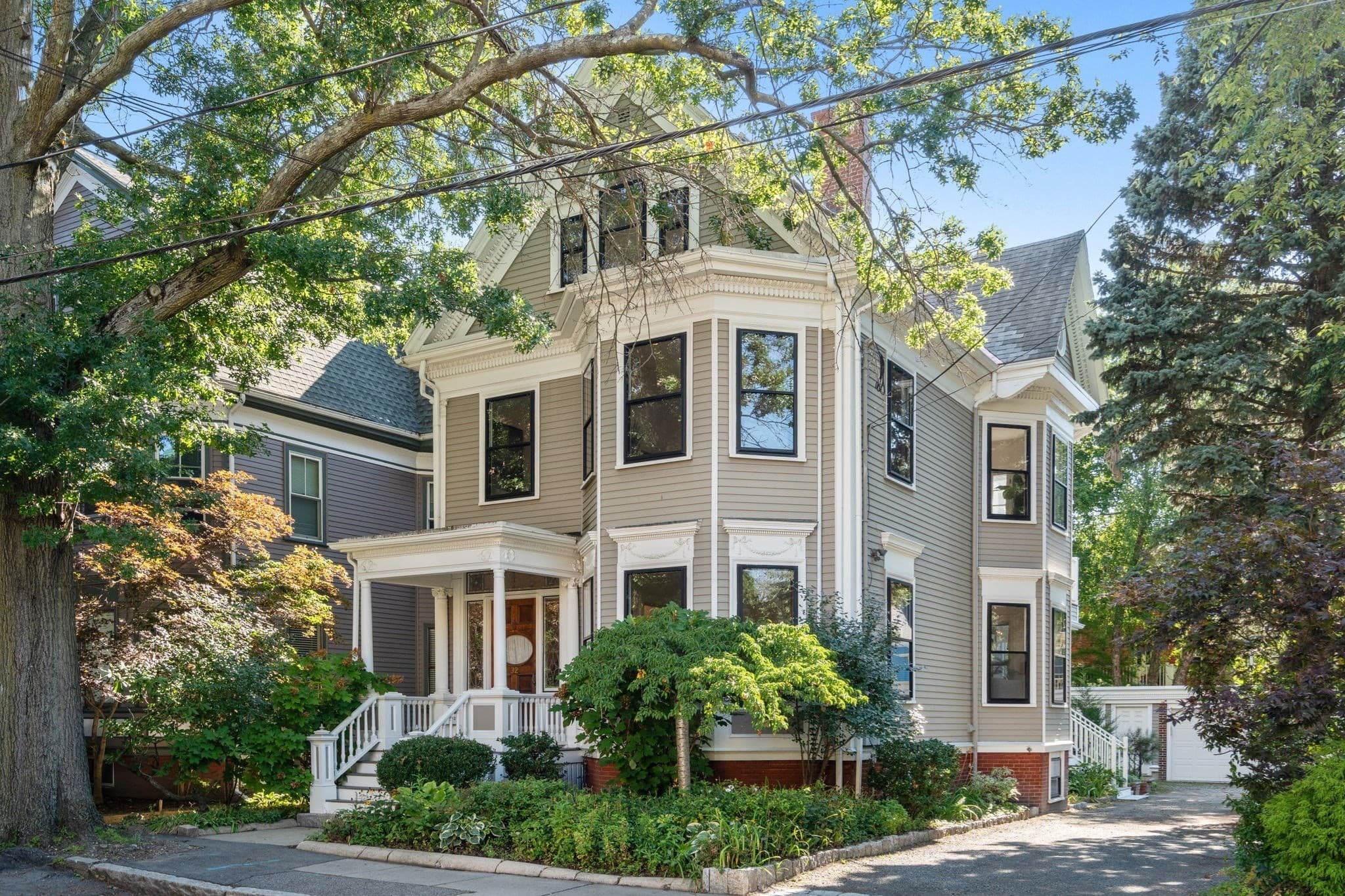 32 Fayette Street, Cambridge MA 02139